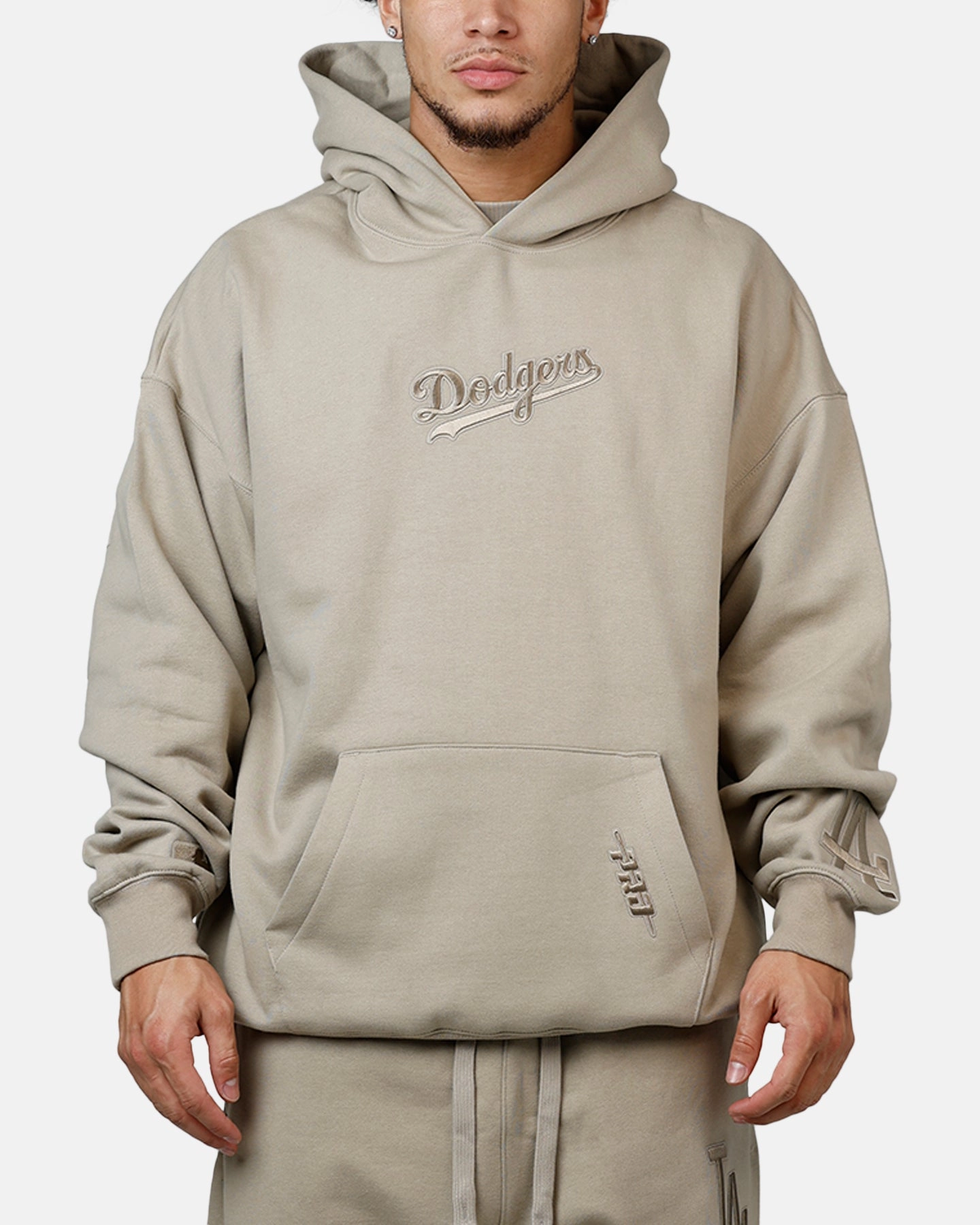 Pro Standard Los Angeles Dodgers Wingspan Hoodie Taupe DoubleLayered Neckline Seamless Construction Design