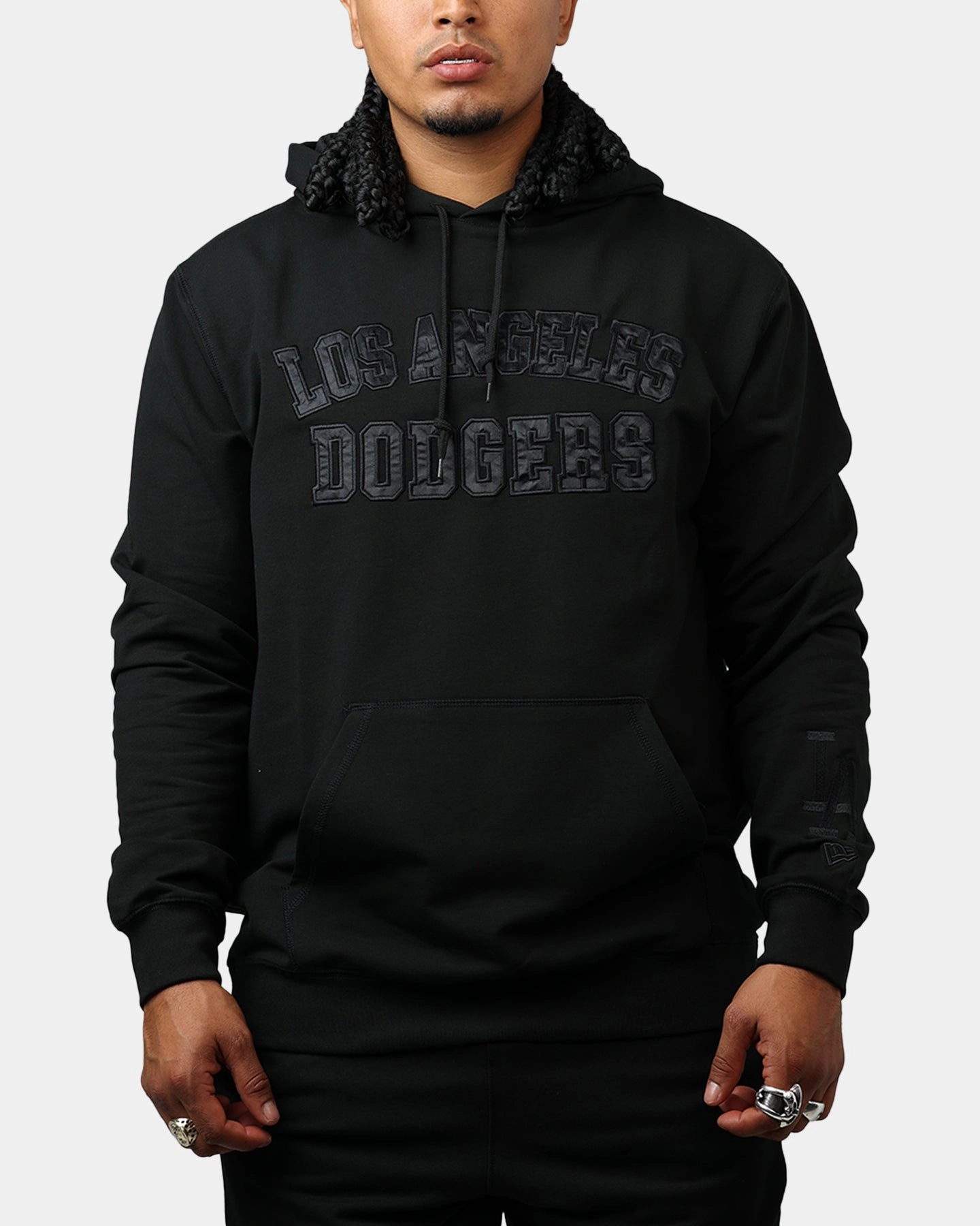 New Era Los Angeles Dodgers Logo Select Hoodie Black/Black LowImpact Dye Process