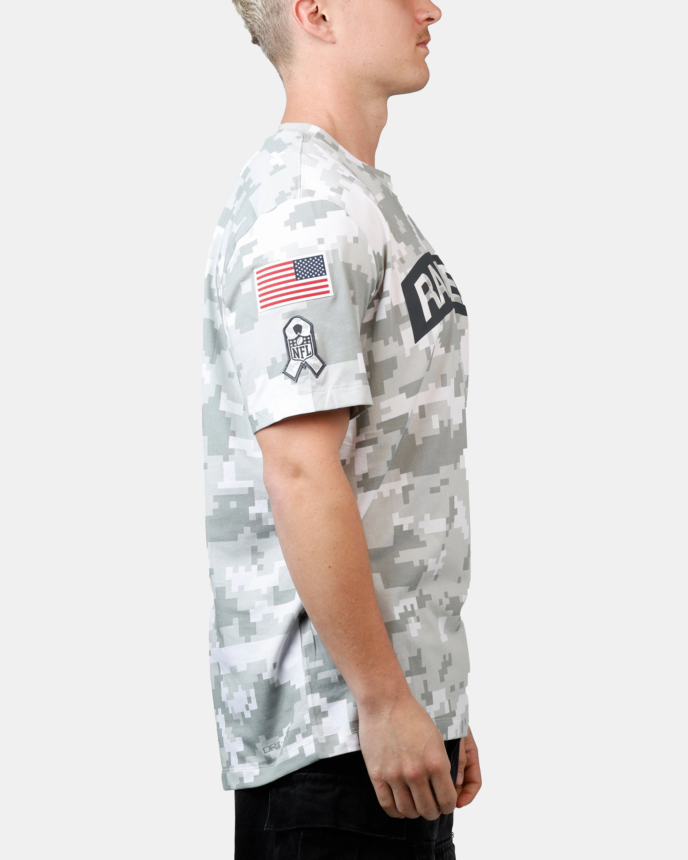 Nike Las Vegas Raiders Salute to Service T-Shirt Camouflage Airflow Ventilation Zones AntiOdor