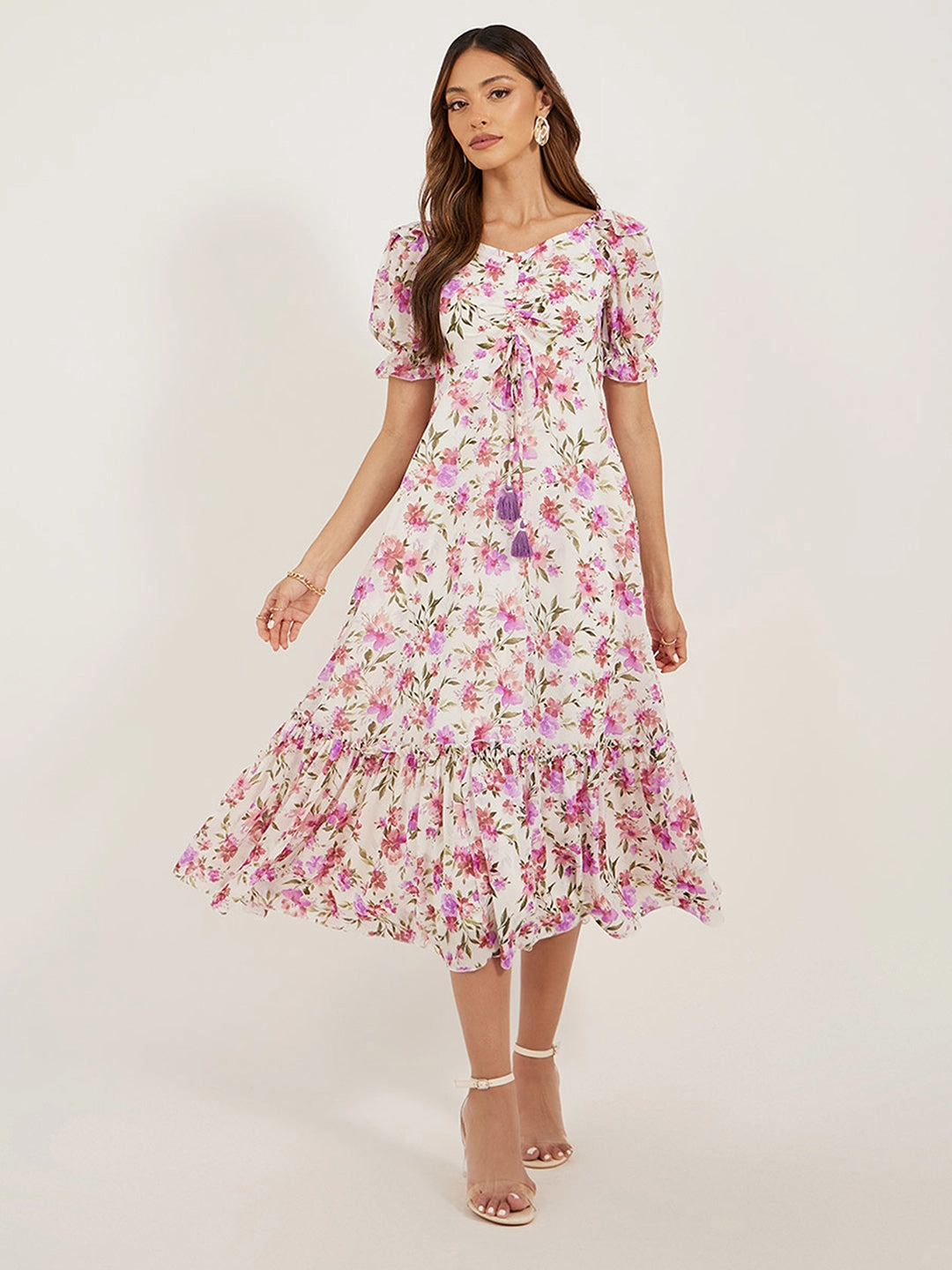 Modern and Feminine Women's Multicolored Base White Floral Sweet-heart Neck Puffed Sleeves Ruching/Tiered Georgette Maxi Dress