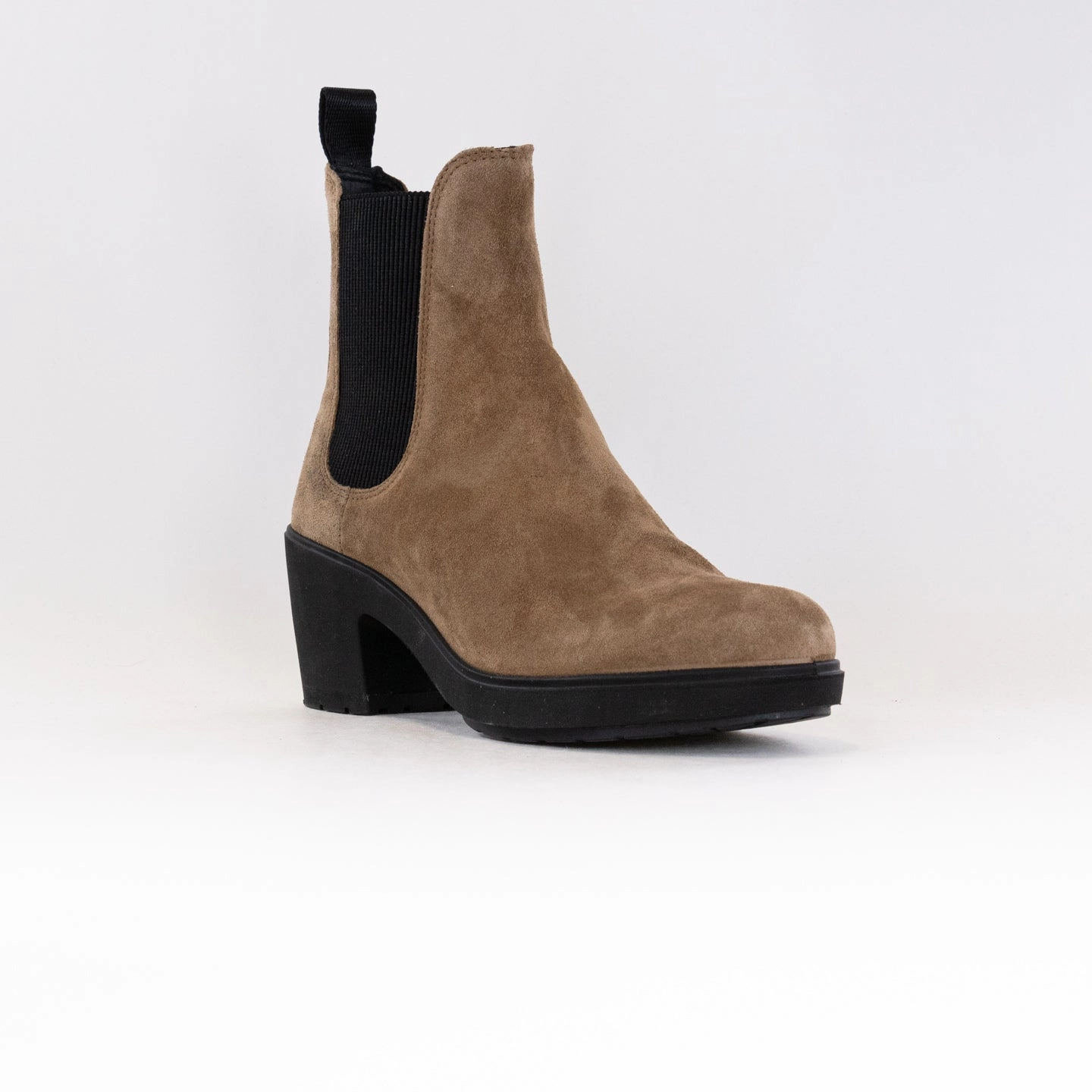 ECCO Metropole Zurich Chelsea Boot (Women's) - Camel Hill Climb