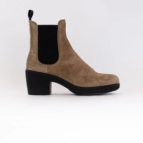 Teen Pick ECCO Metropole Zurich Chelsea Boot (Women's) - Camel