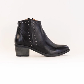 Spring Step Wildwest Boot (Women's) - Black Leather Slip-Resistant Sole