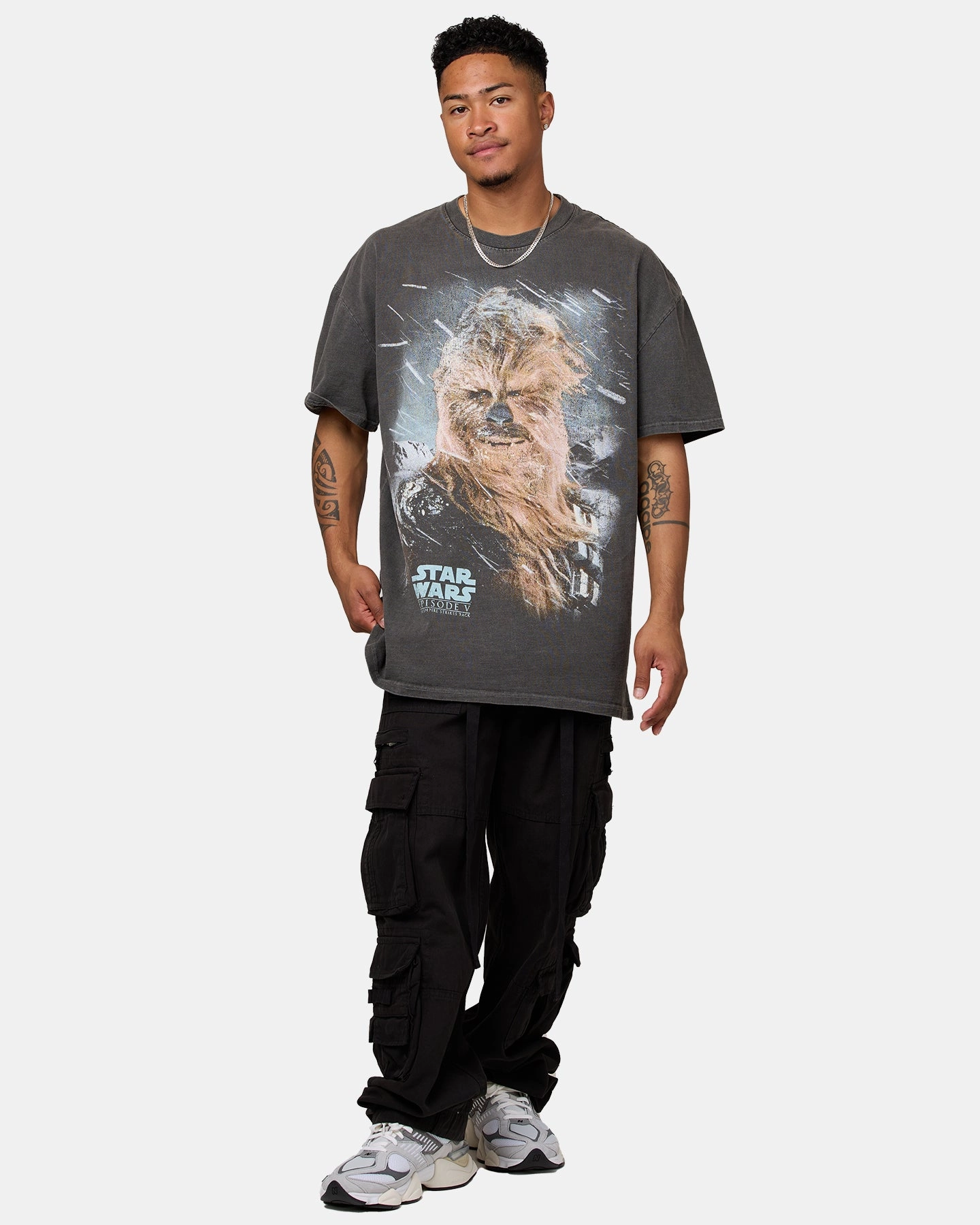 AdaptiveFitFabric Rolled Hem Detailing Star Wars Episode V '80 Heavyweight Vintage T-Shirt Black Wash