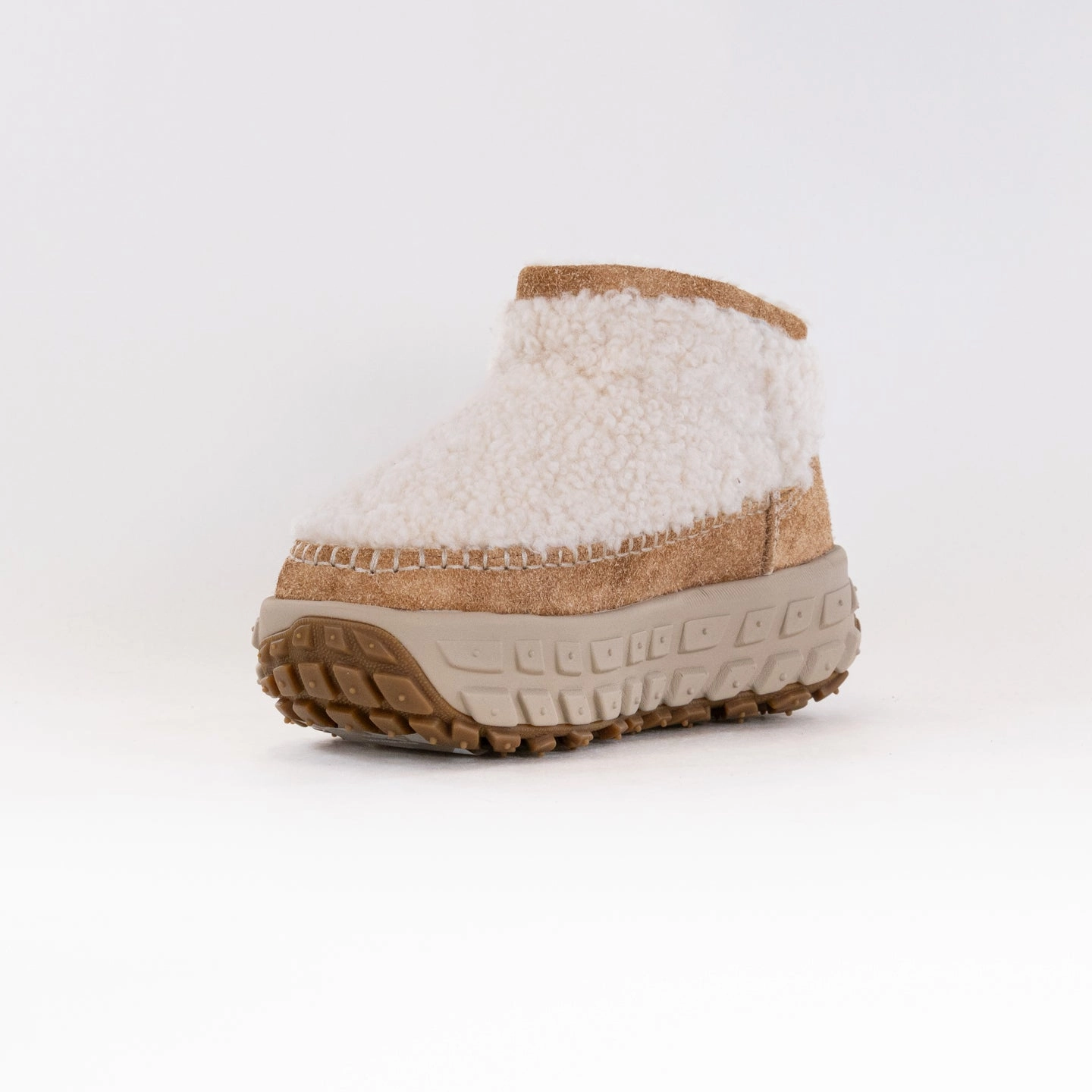 UGG All Gender Venture Daze Ultra Mini Cozy (Women's) - Natural Versatile Traction Pattern