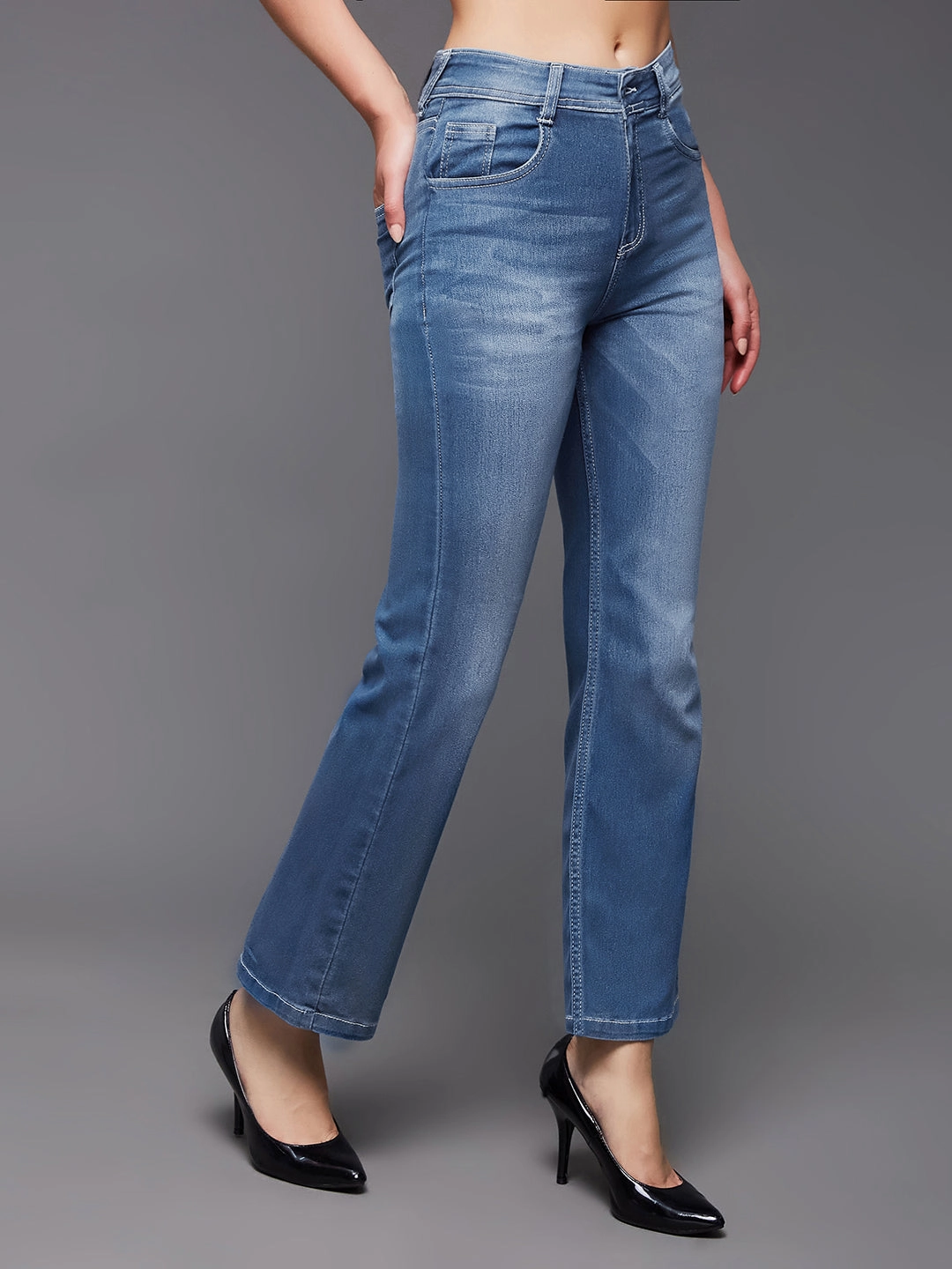 Perfect for All Lightweight Feel 24/7 Comfort Light Blue Wide-Leg Mid-Rise Light Weight Denim Jeans
