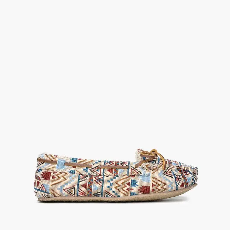 Minnetonka Cally (Women's) - Cream Mosaic Easy Travel Shoes