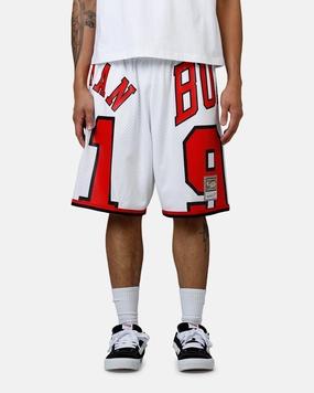 LightweightMaterial Mitchell & Ness Chicago Bulls Dennis Rodman Maxxed Out Shorts White/Red