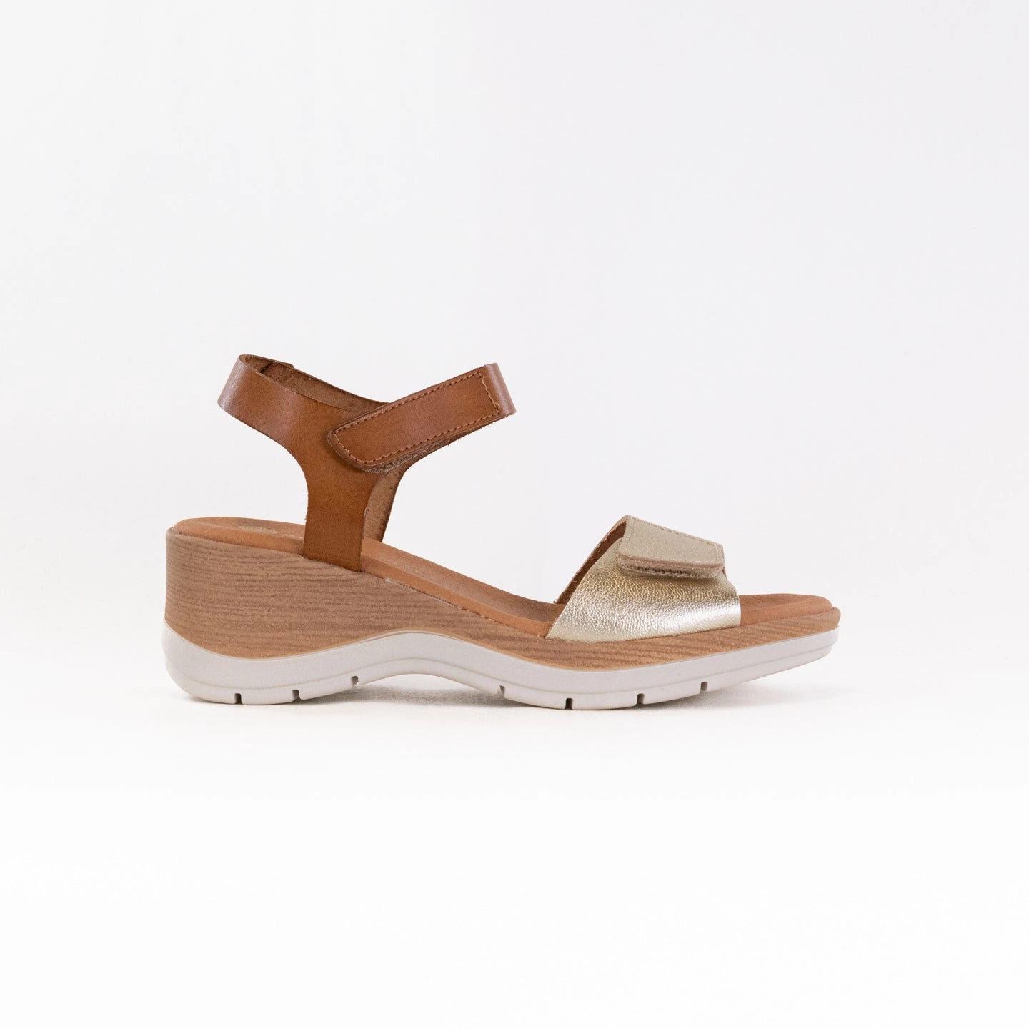 Eric Michael Caroline (Women's) - Tan/Gold Casual Footwear for Travel Beach Footwear