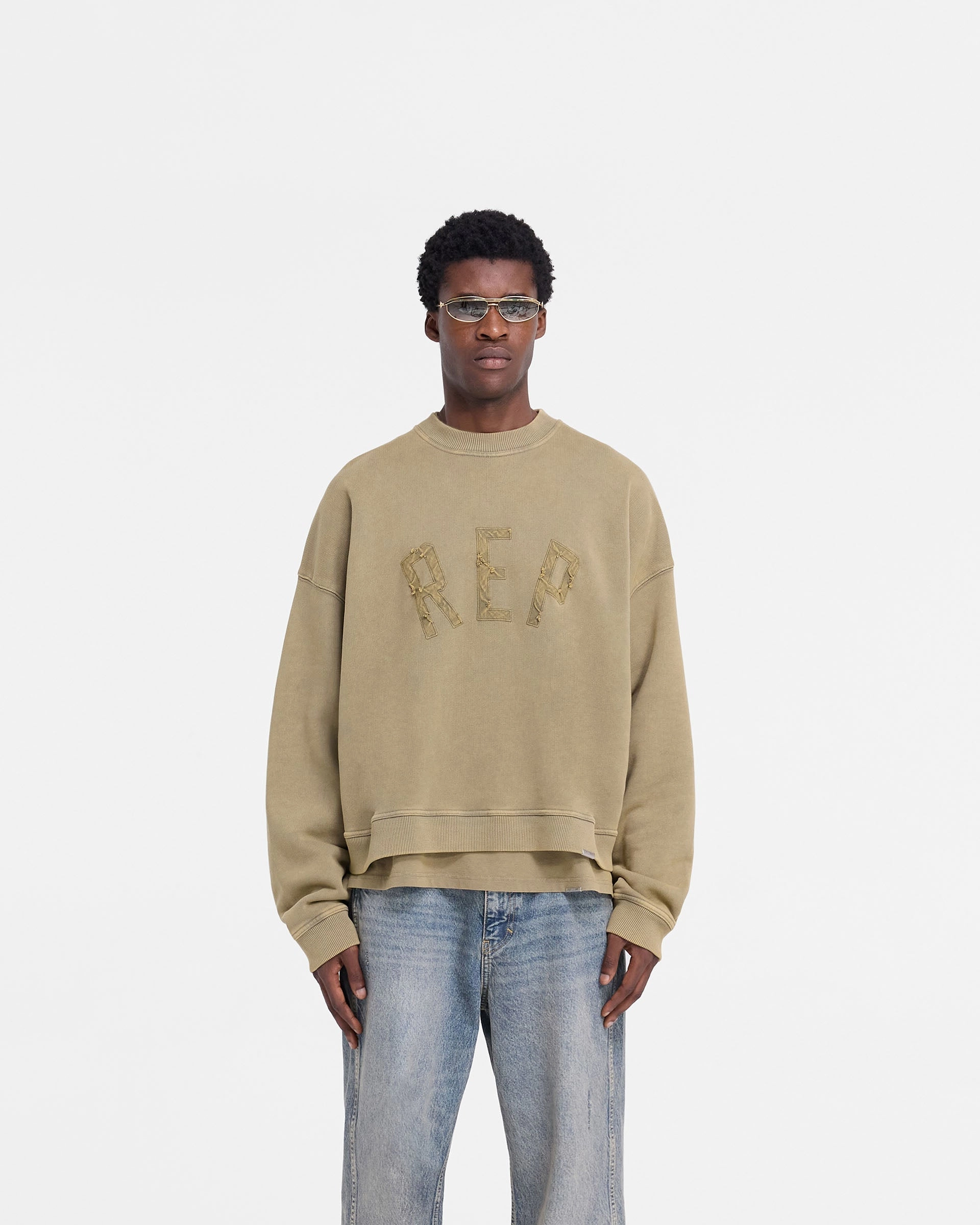 Rep Applique Sweater - Fawn Versatile Casual Look