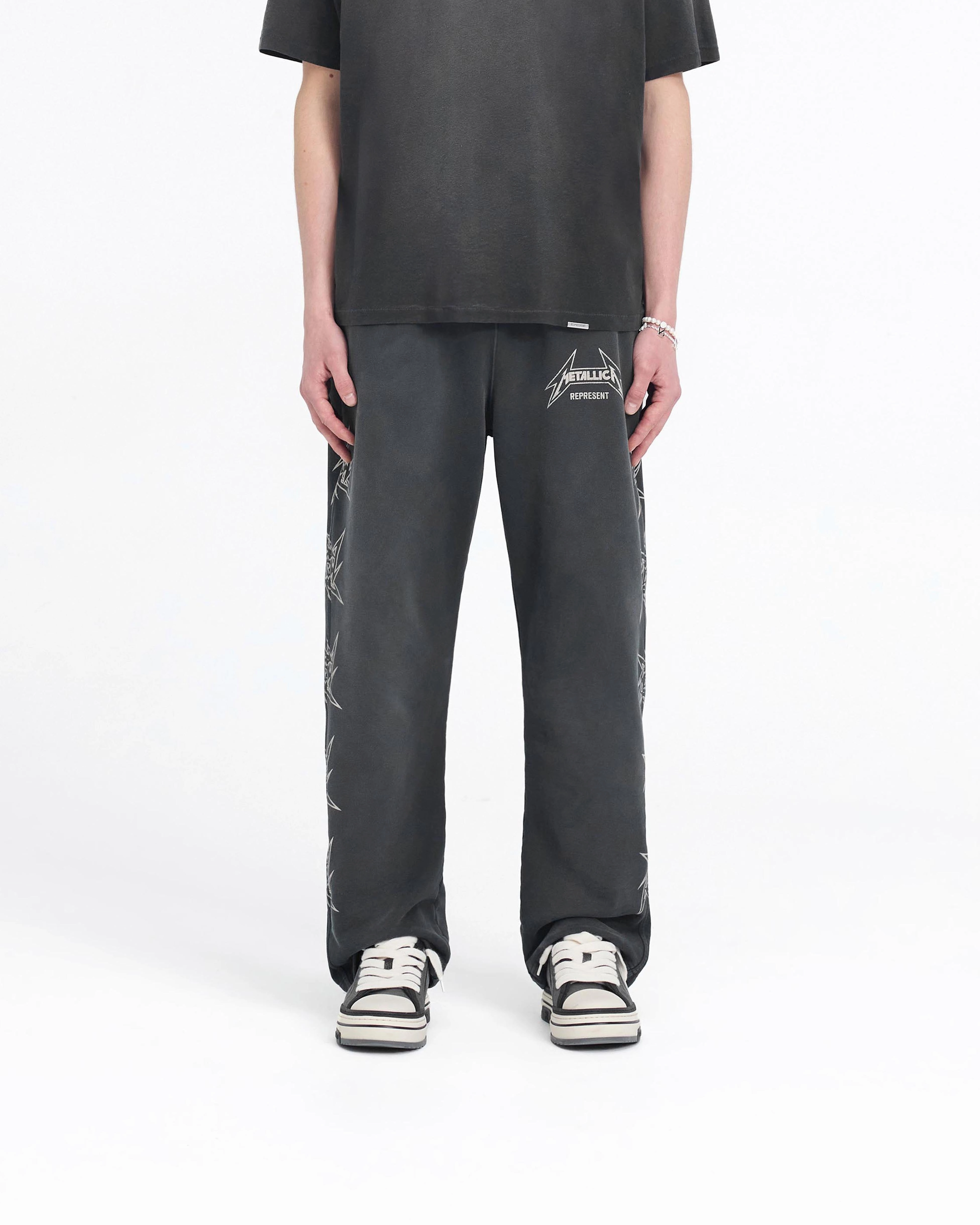 Casual Vibes Represent X Metallica Local Crew Sweatpant - Stained Black