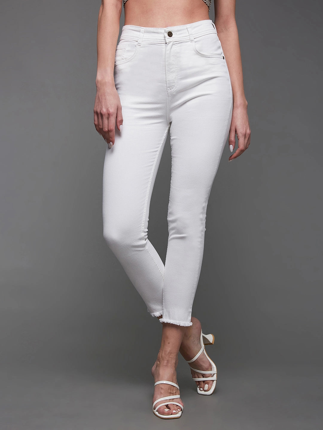 Neutral Autumn Days 24/7 Comfort White Skinny High-Rise Cropped Stretchable Denim Jeans