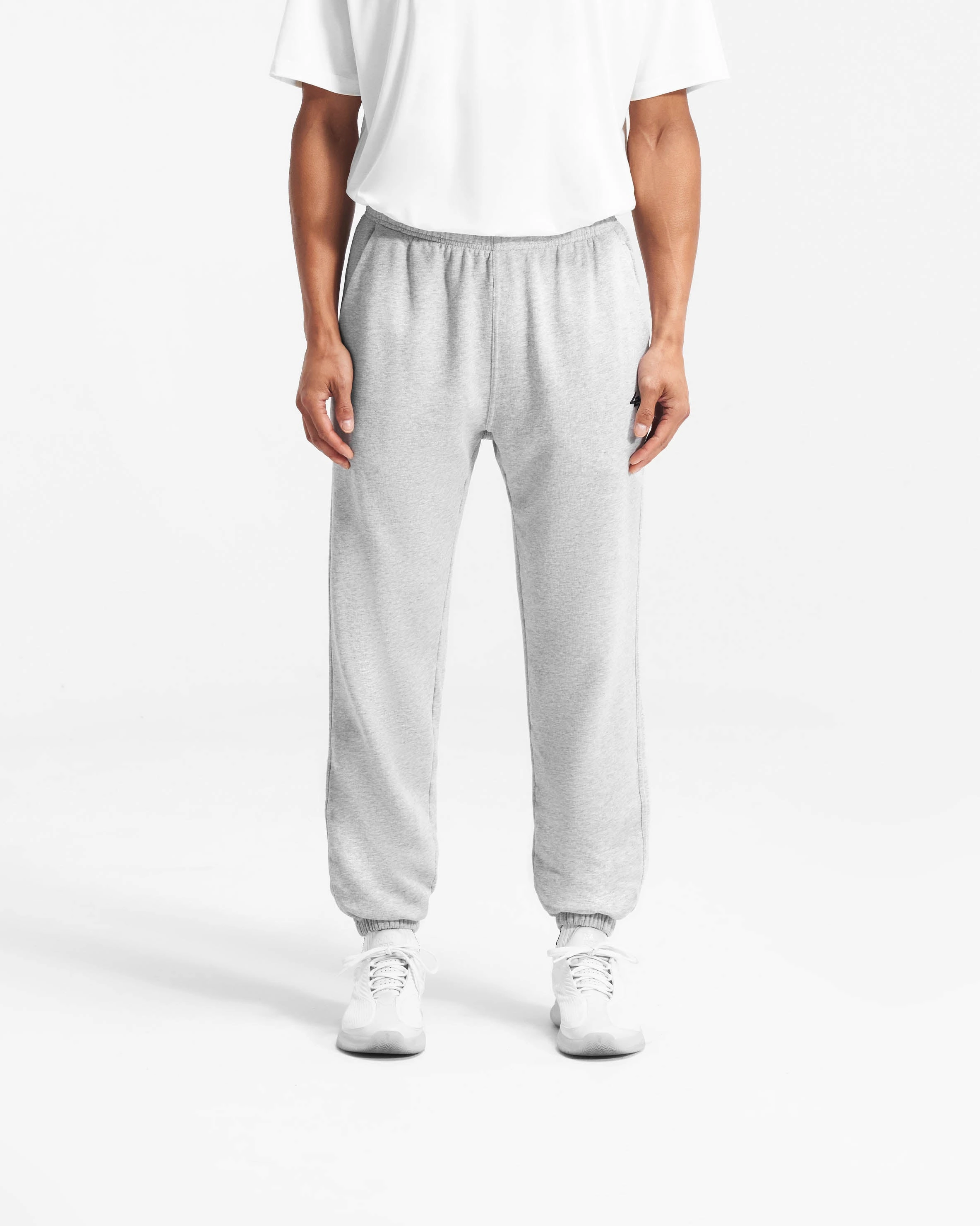 clean design Dynamic Motion Team 247 Sweatpant - Ash Grey