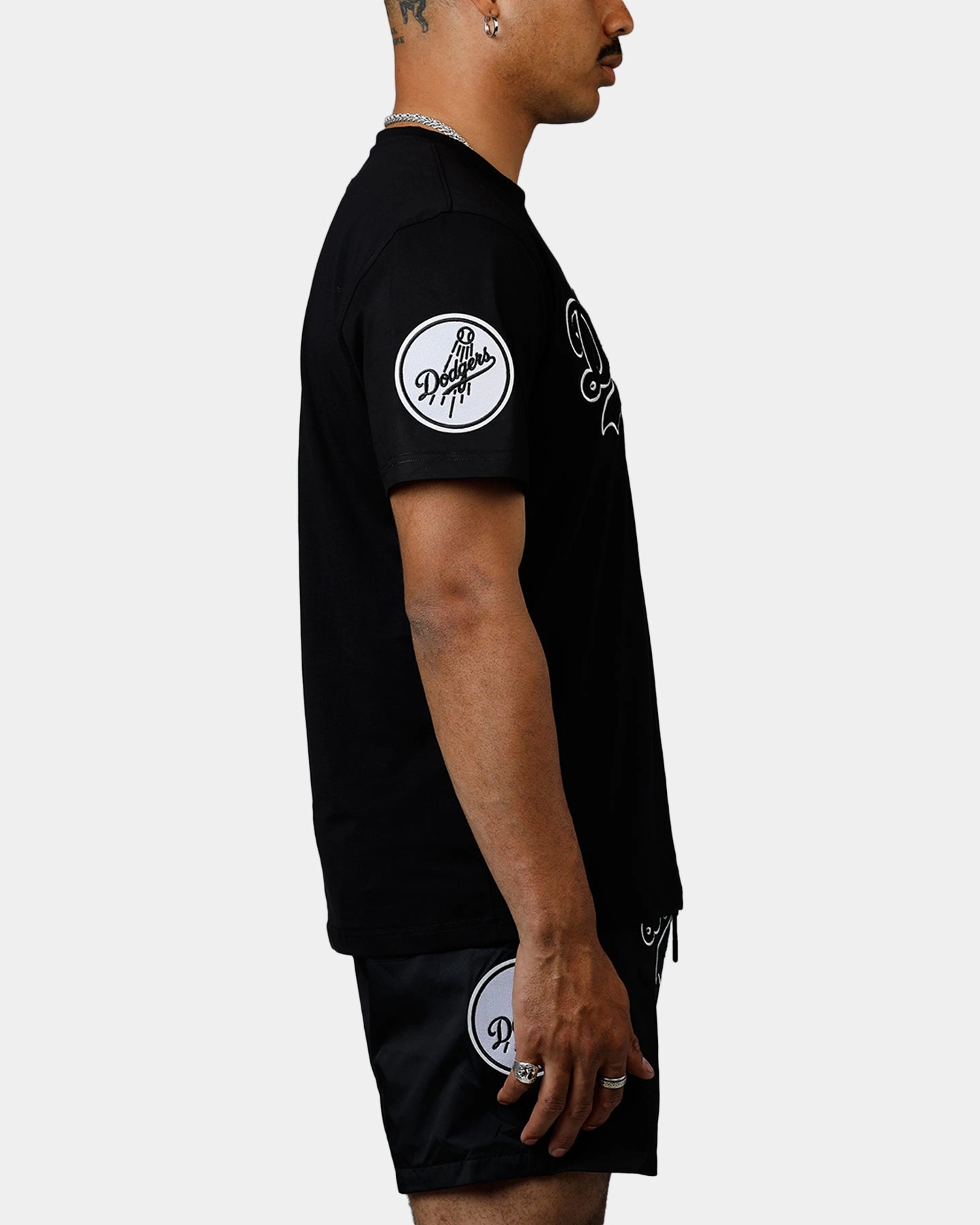 Pro Standard Los Angeles Dodgers Chenille T-Shirt Black Summer Sweater