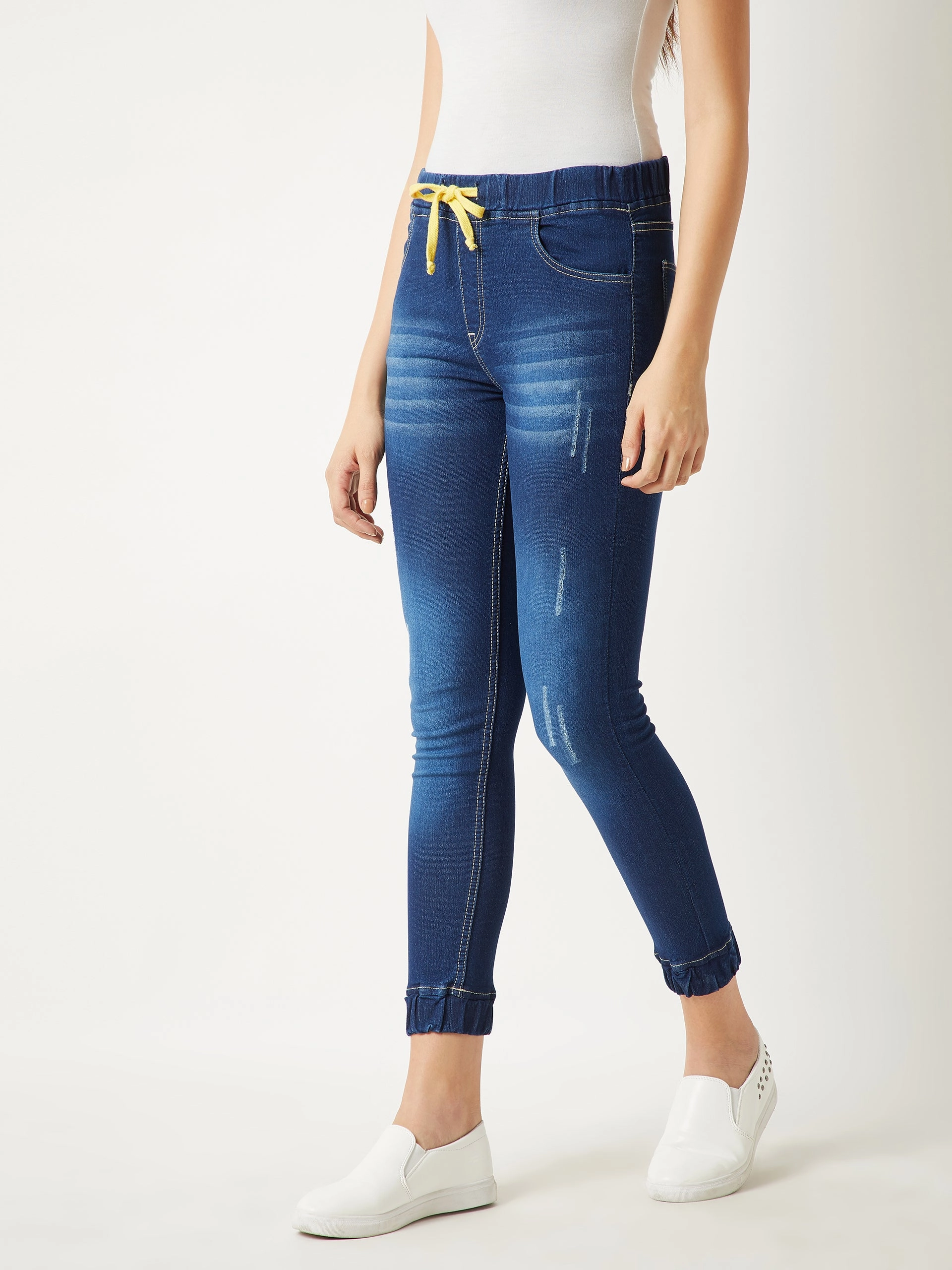 Tailored Fit Women's Navy Blue Relaxed Fit Mid Rise Clean-Look Scraping Detail Ankle Length Denim Joggers