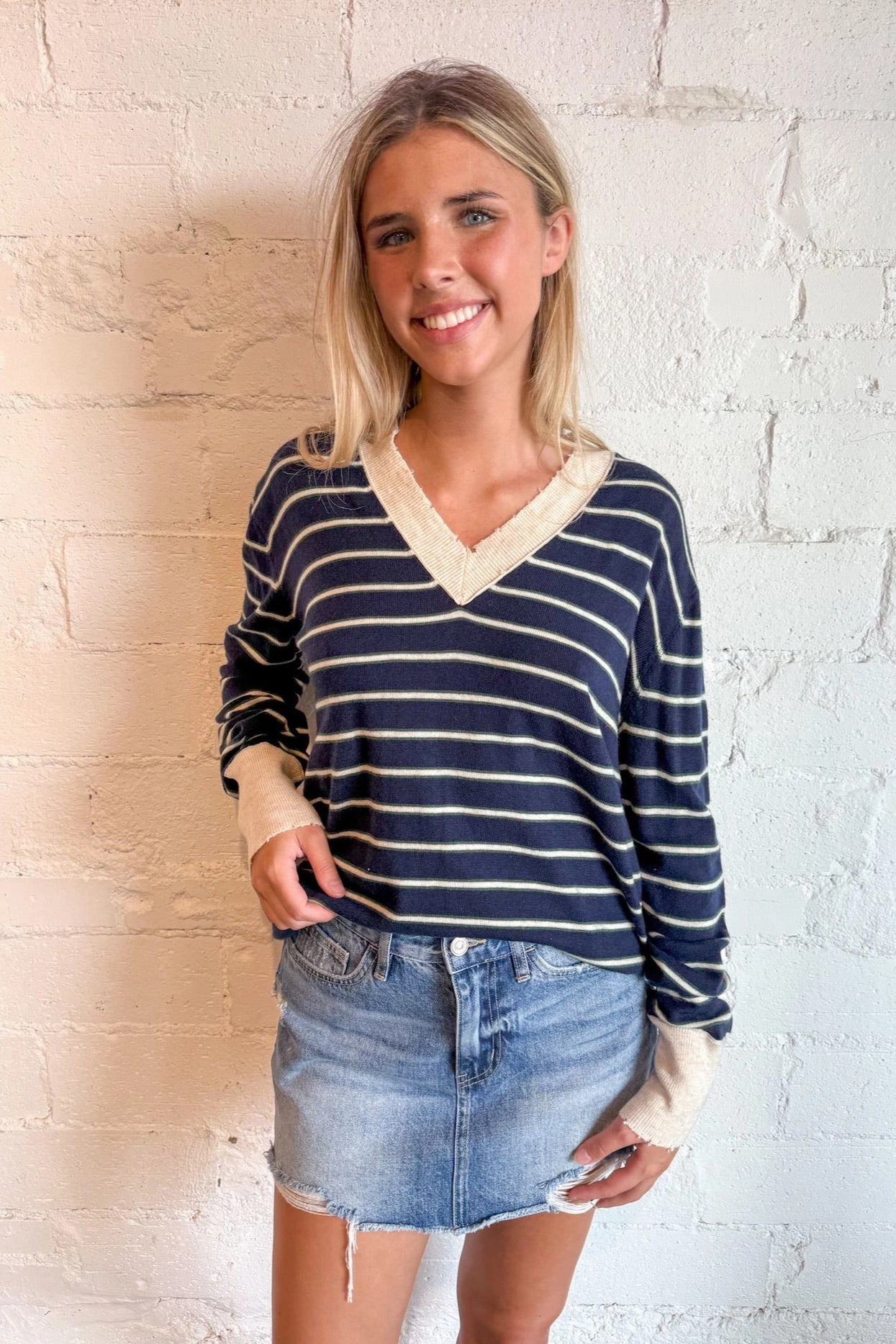 Weekend Comfort NonIrritating Stitching Striped V-Neck Sweater Top