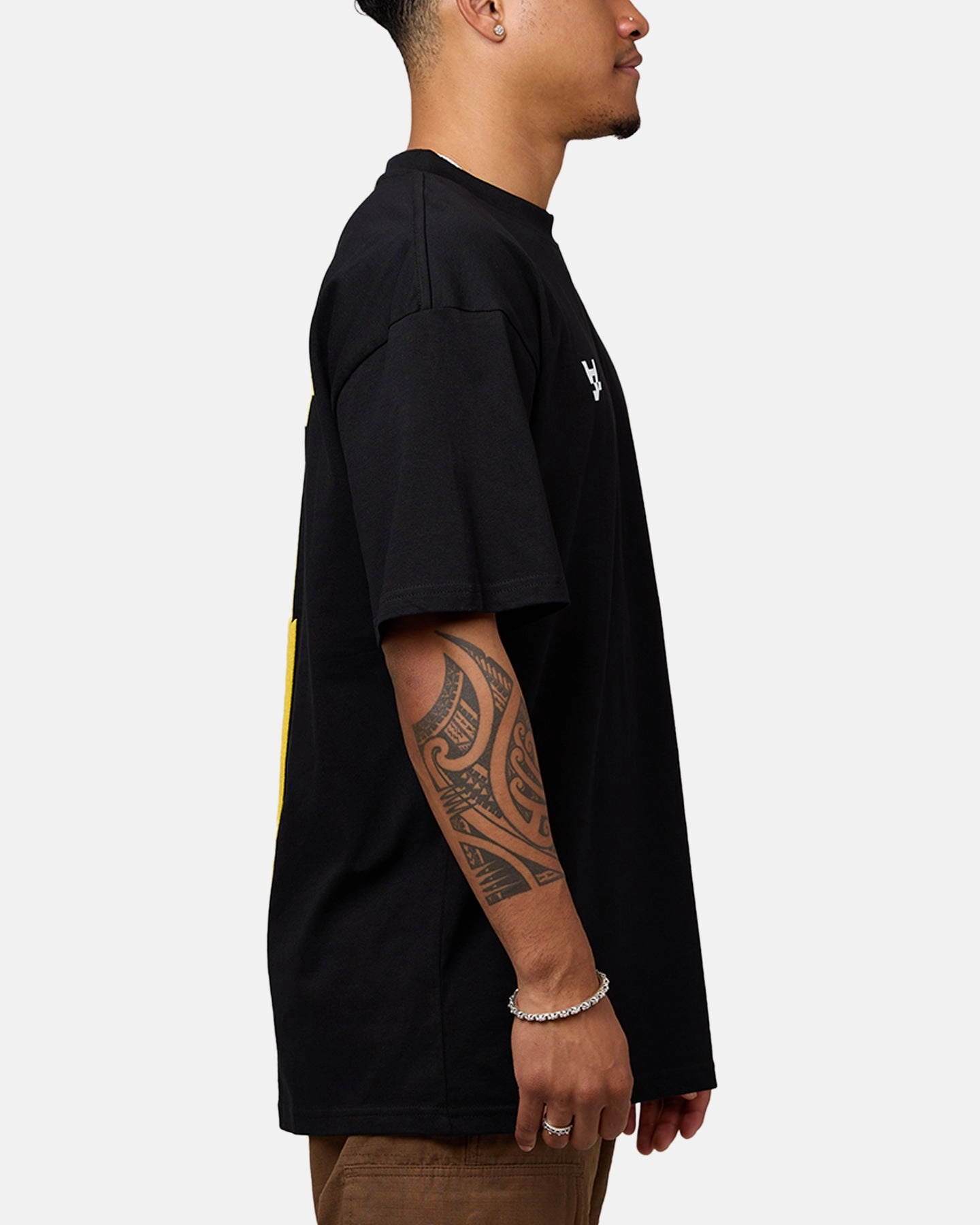 The Anti Order Non Voltage T-Shirt Black RibbedTrim Casual Sweater