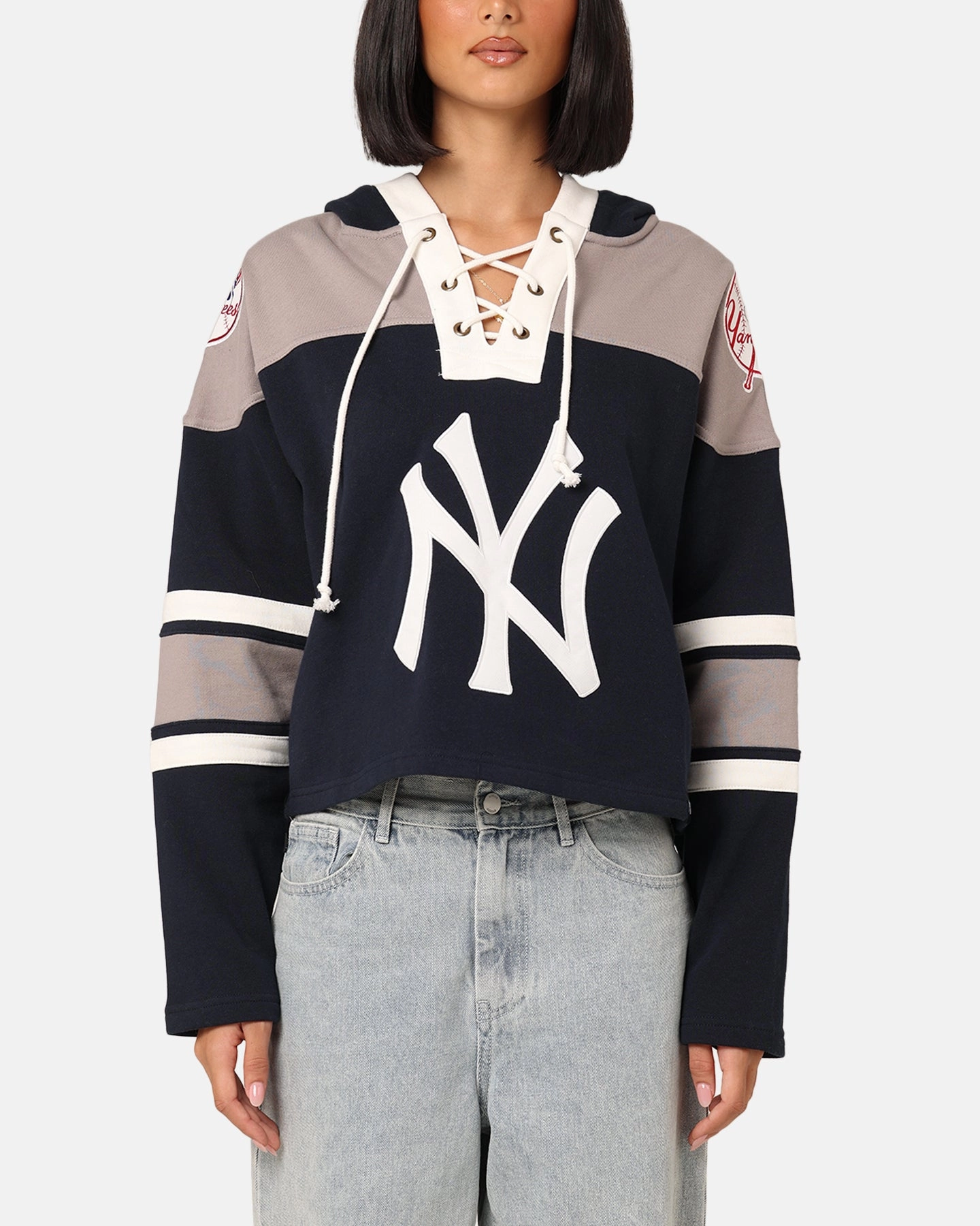 Flattering Drape HeatRegulating 47 Brand Women's New York Yankees Cropped Lacer Hoodie Fall Navy