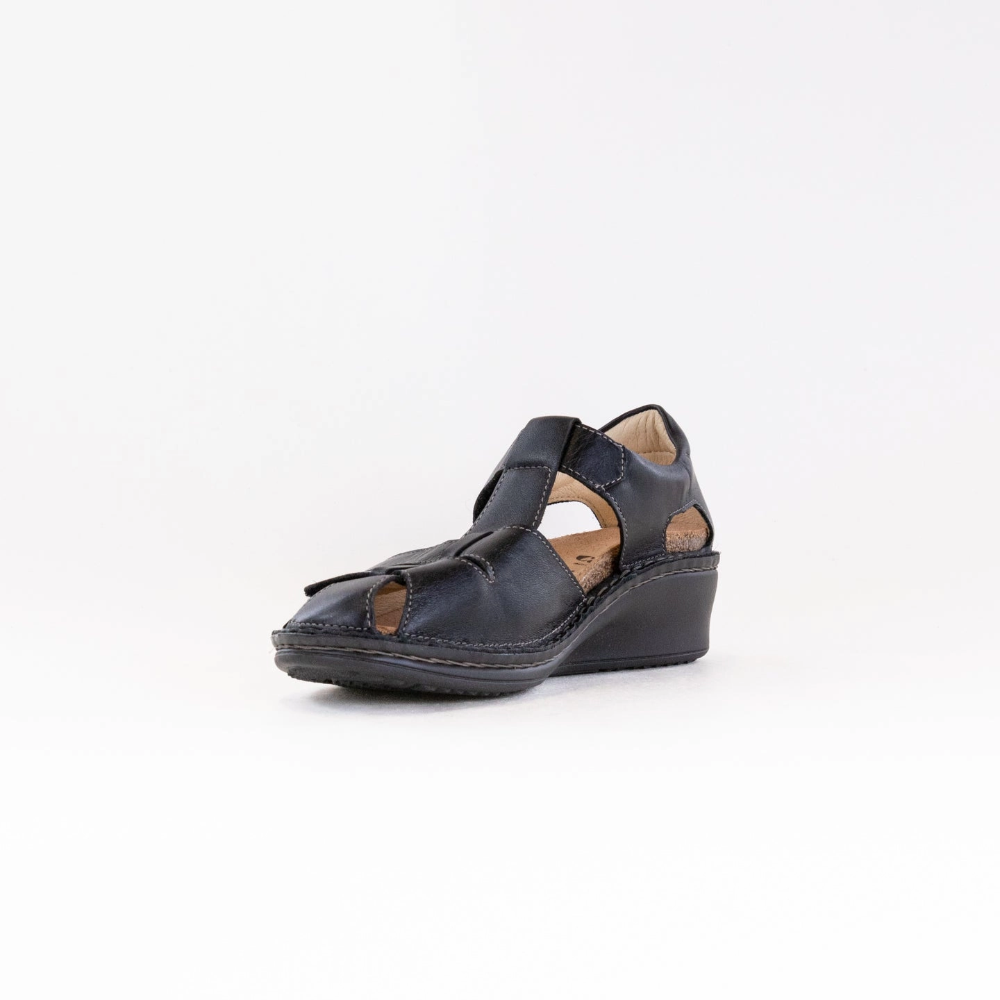 Finn Comfort Funen (Women's) - Black Leather Impact Diffusing hypoallergenic material