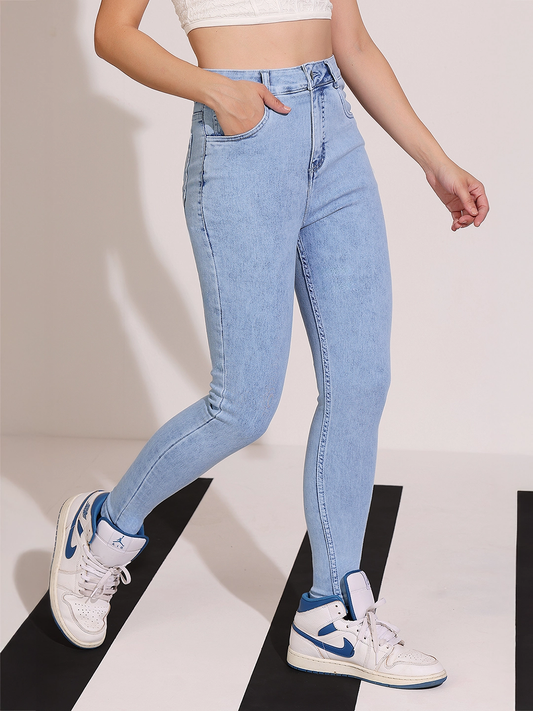 Women's Blue Skinny-Fit High-Rise Clean-Look Regular-Length Stretchable Denim Jeans Artist Vibe Smooth
