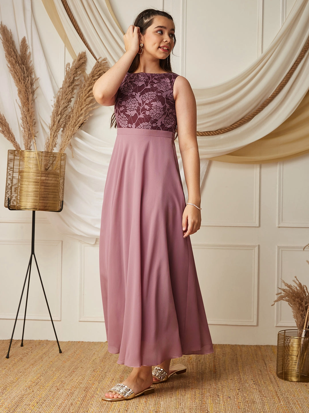 Day Fit Lightweight Material Dusty Pink Boat-Neck Sleeveless Solid Lace Overlaid Polyester Maxi Dress