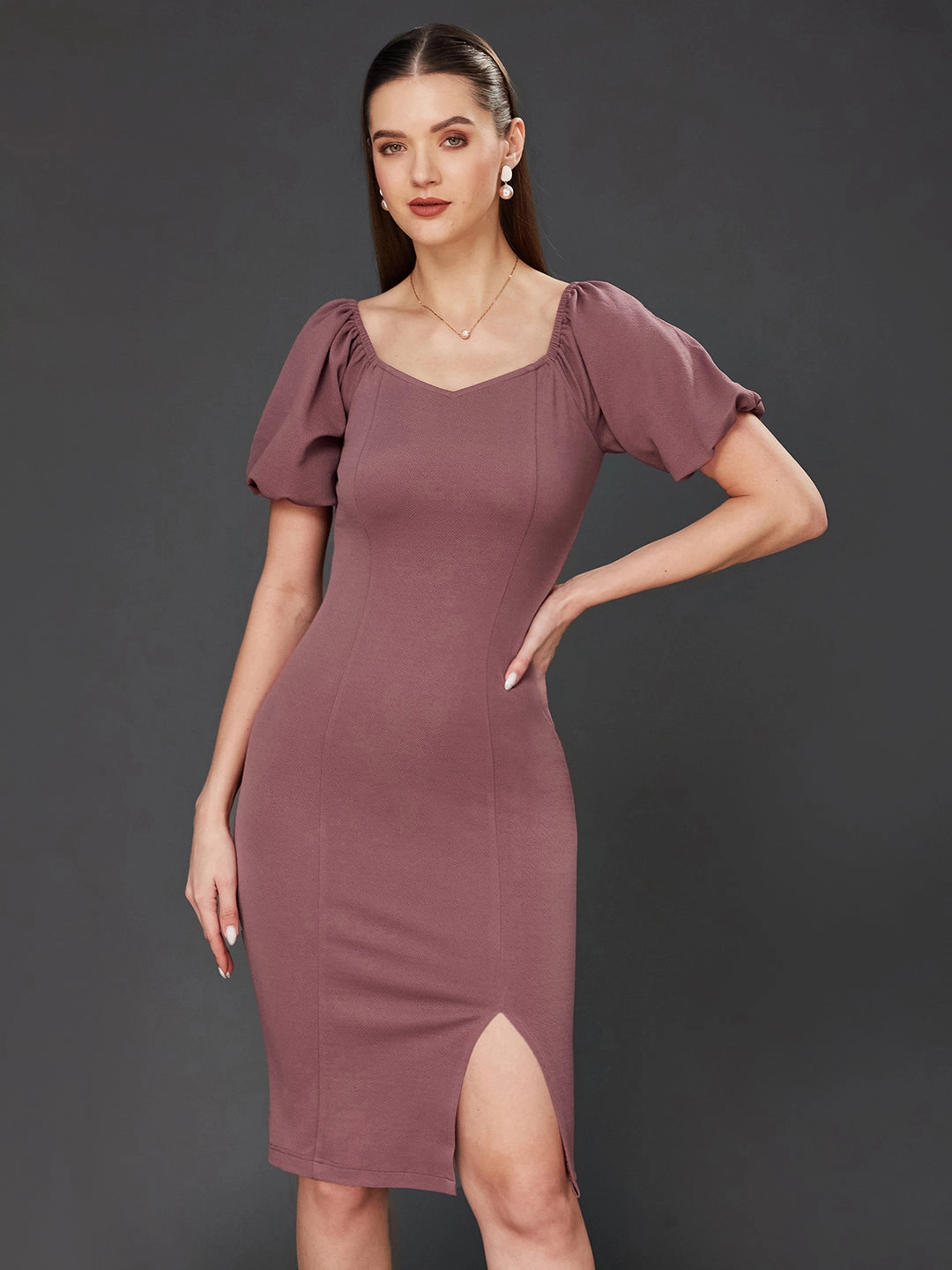 Modest Light Knit Warm Crease Ease Women's Mauve Solid Bodycon V-Neck Half Sleeve Slim Fit Knee-Long Dress