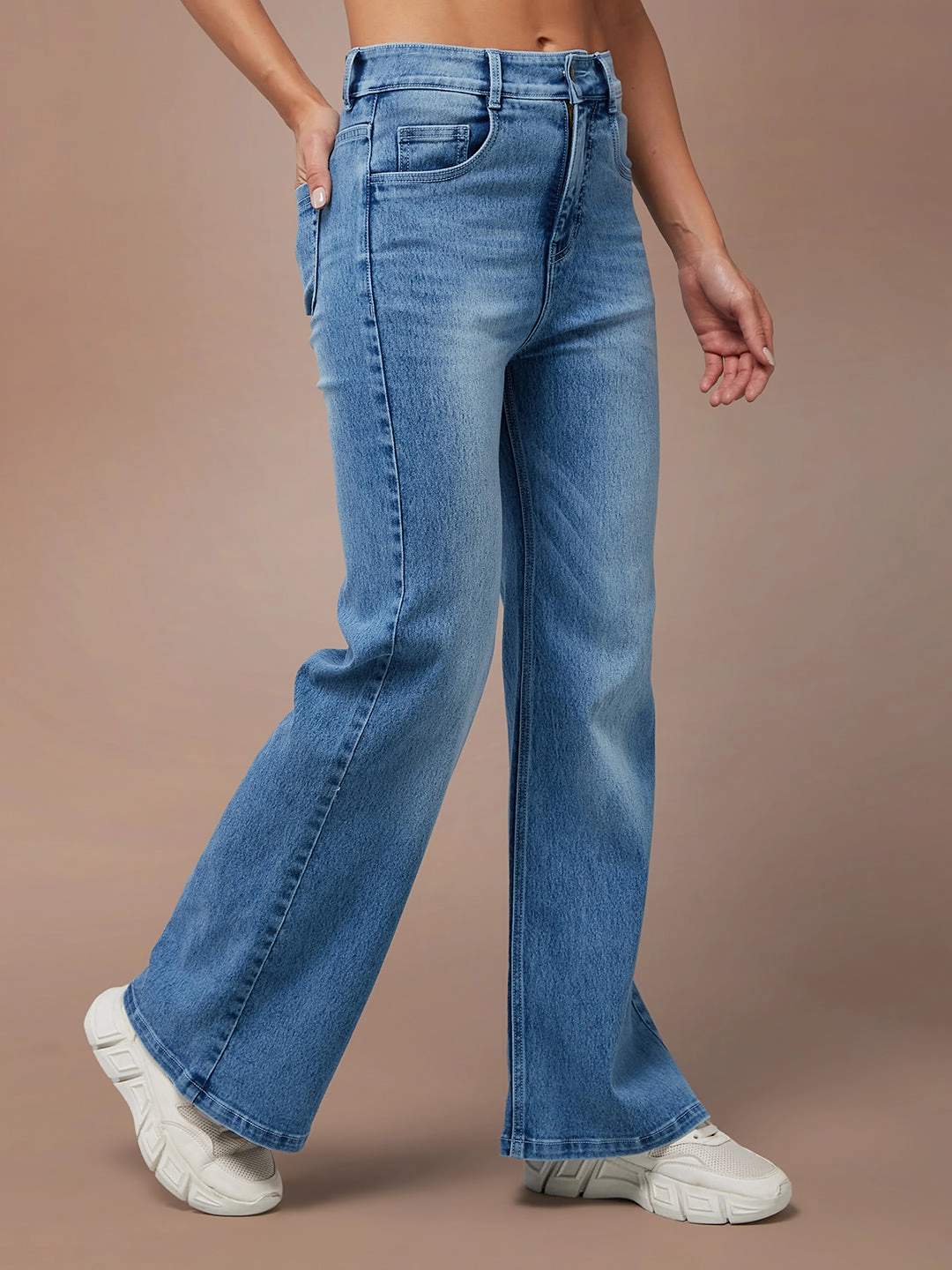 CHASEstretch? Light Blue Wide-Leg High-Rise Denim Jeans Mid Rise Fit Staple Piece