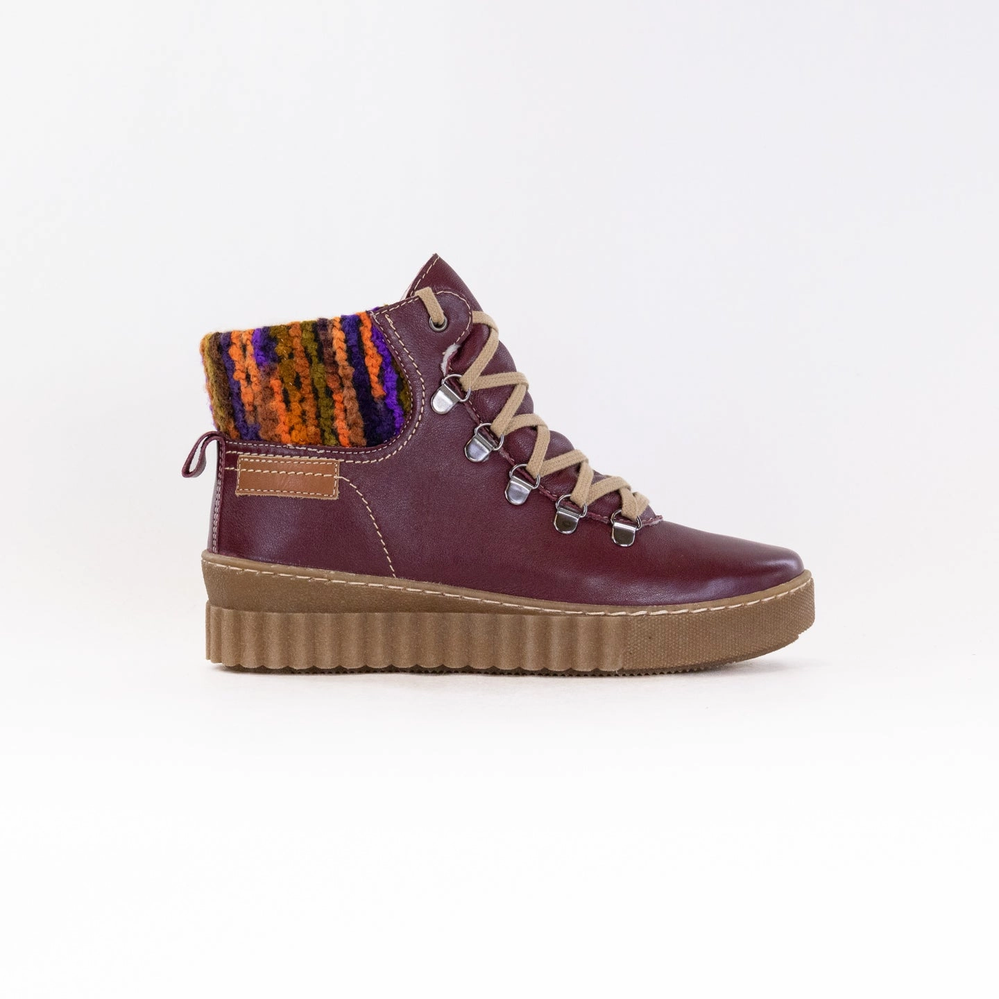 Silent Step Padded Interior Mountain Climber V-Italia 748 (Women's) - Bordo