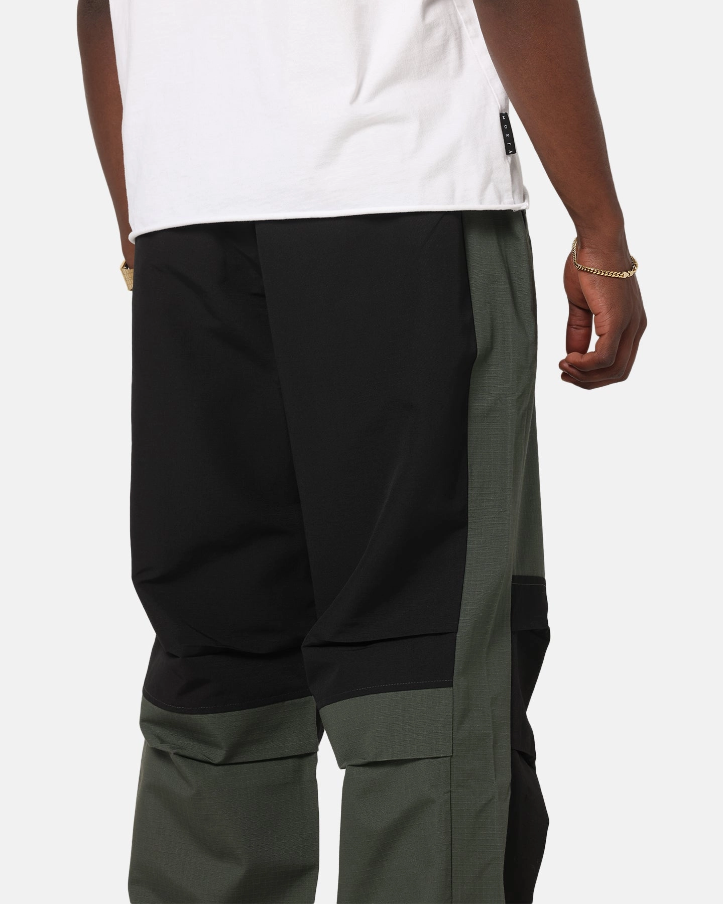 Carre Avalanche Baggy Pants Khaki/Black Adaptable Fit Soft Structure