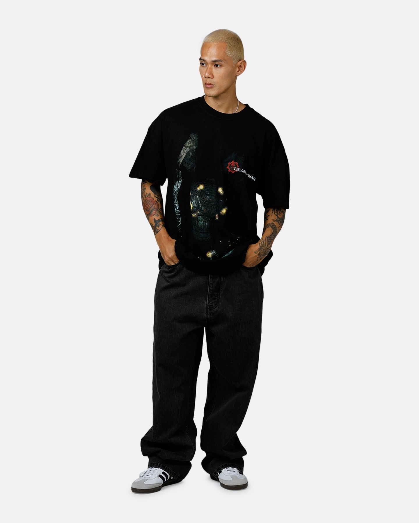 73 Studio X Gears Of War '06 Mad World T-Shirt Black DoubleStitched Hemming