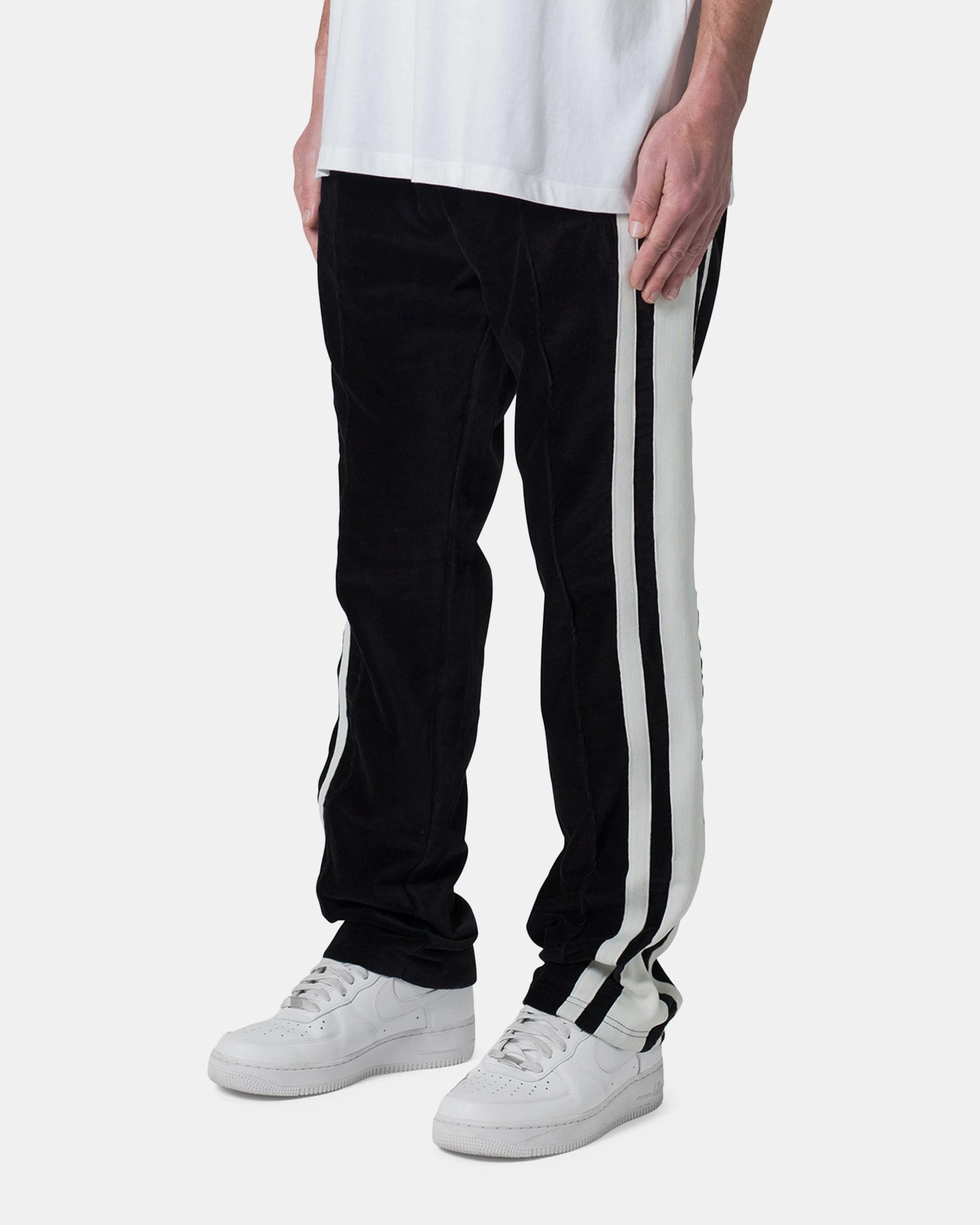 MNML Baggy Velour Trackpants Black Weekend Wear Adjustable Closure