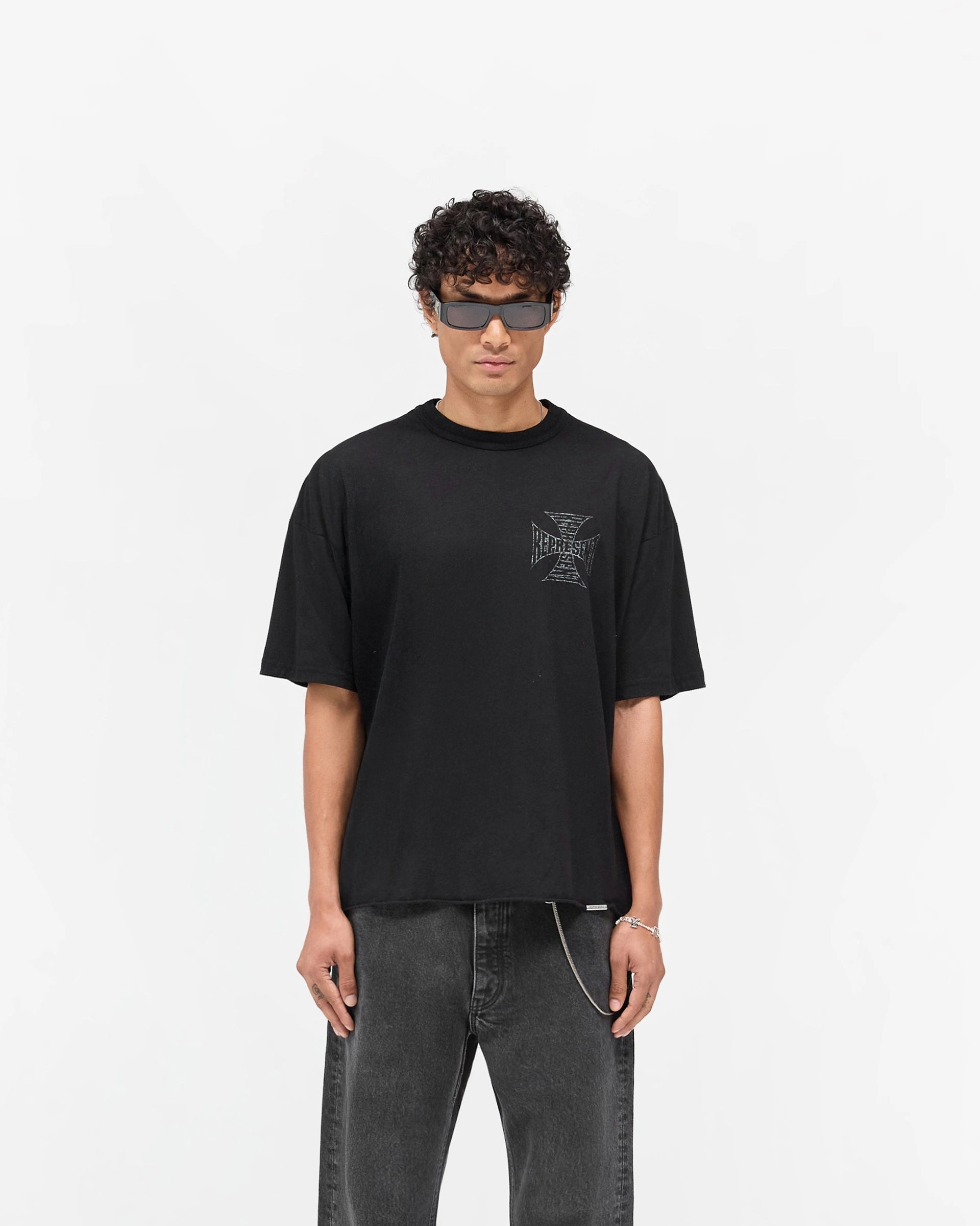 MH T-Shirt - Jet Black Zip Up