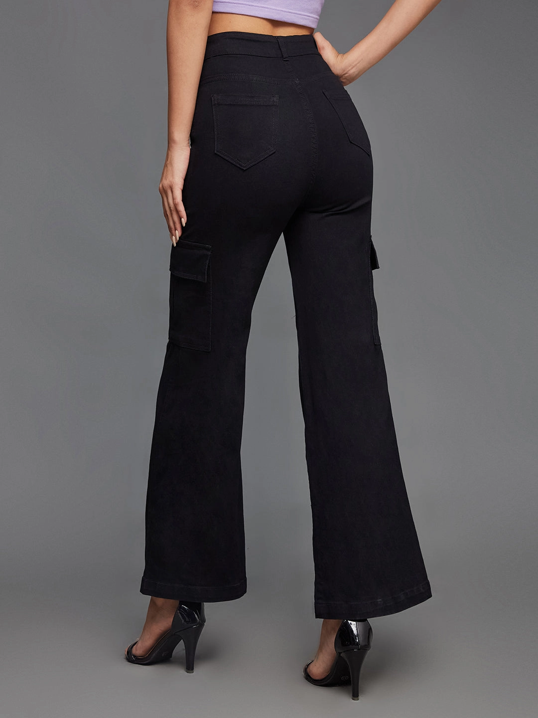 Street Approved Non Fading Technology 24/7 Comfort Black Wide-Leg High-Rise Stretchable Denim Cargo Jeans