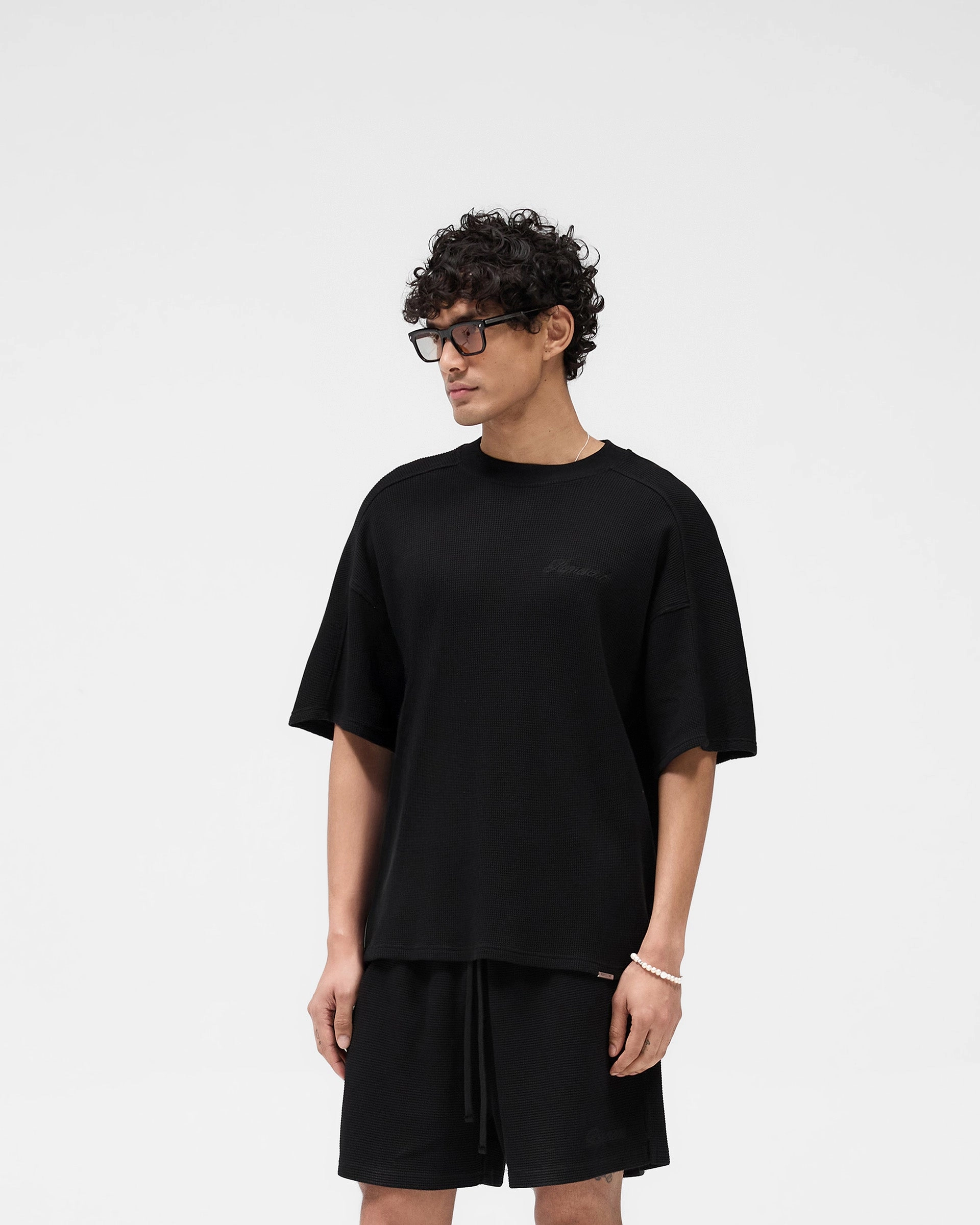 Waffle T-Shirt - Jet Black Street Smart Outdoor Trend Look