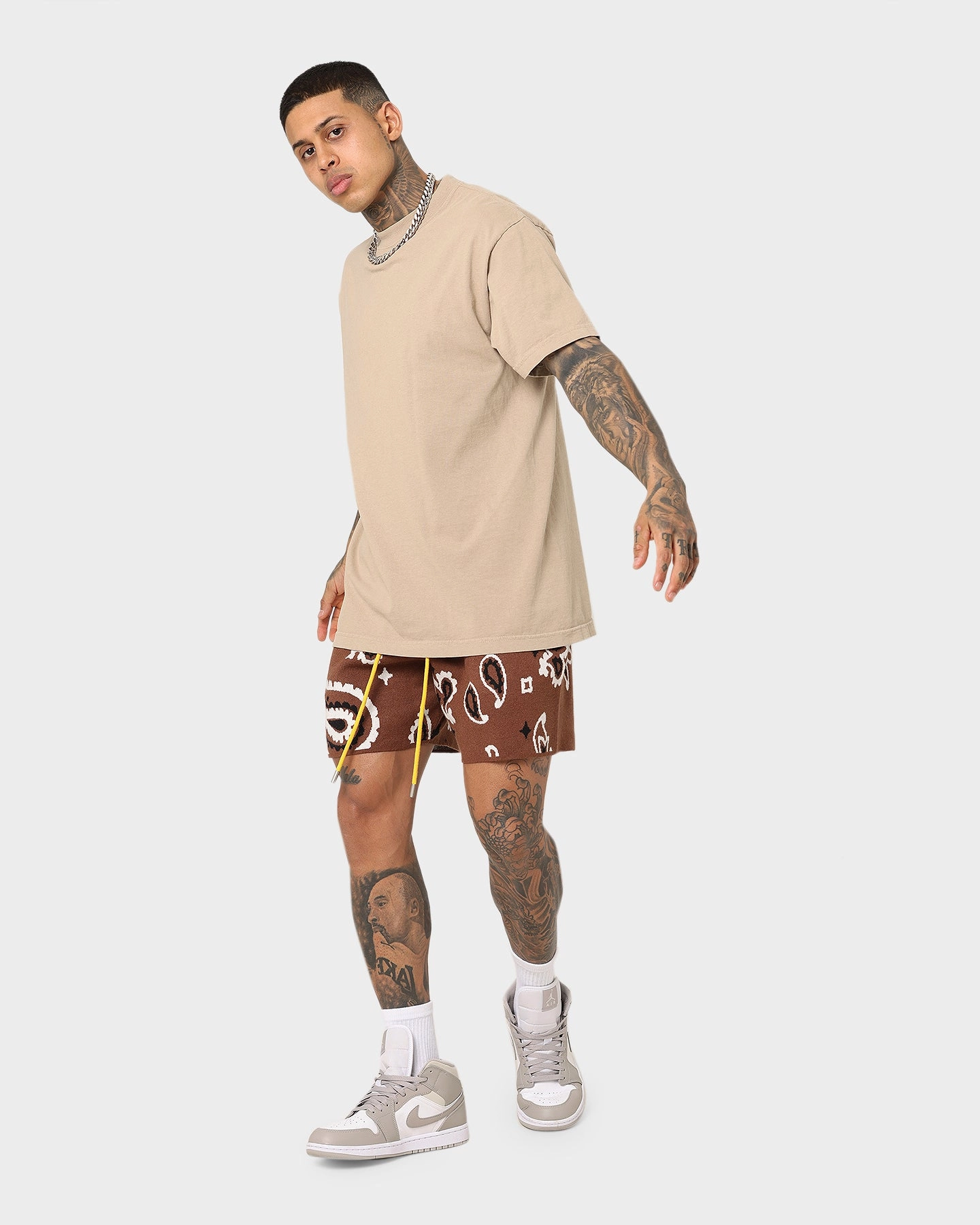 FadeResistant MNML Paisley Knit Shorts Brown