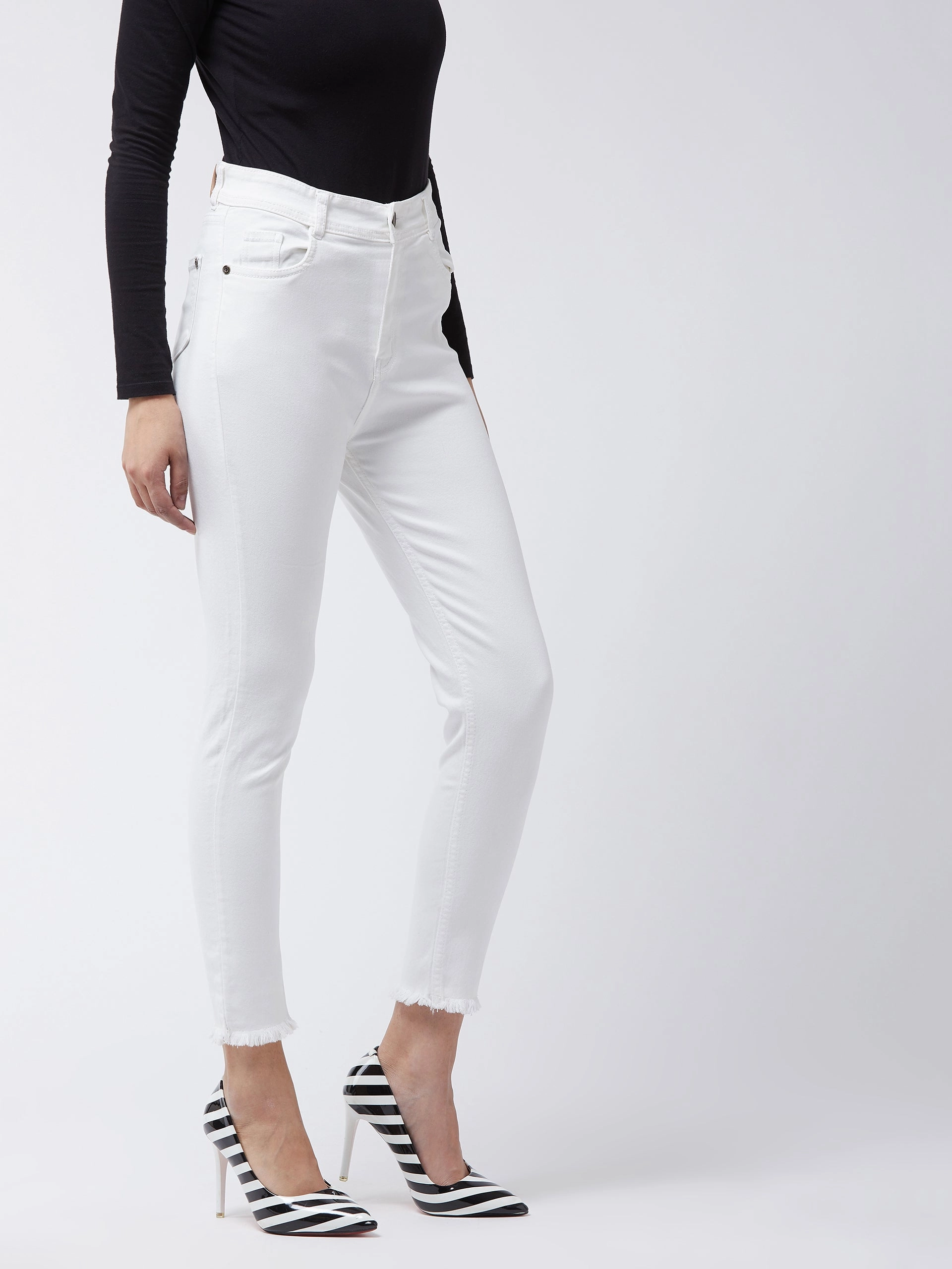 Women's White Skinny-Fit High-Rise Cropped Raw Edge Stretchable Denim Jeans Tapered leg