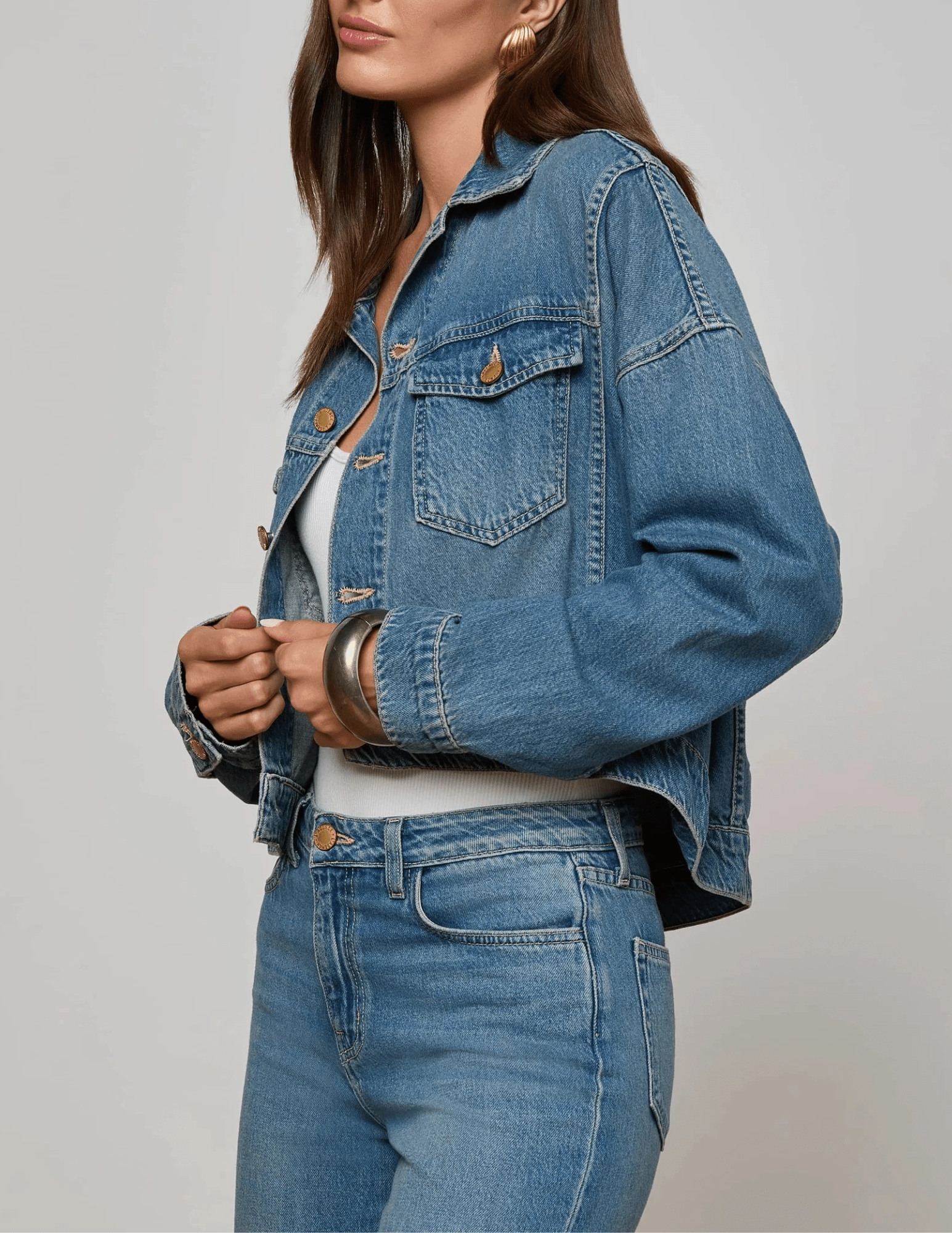 Crisp Layer L'AGENCE Vianney Hi-Lo Denim Jacket in Fargo