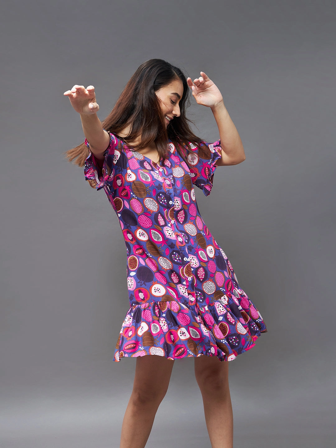 Women's Purple V Neck Short Sleeve Printed Ruffled Hem Knee-Long Shift Dress Side Pleats
