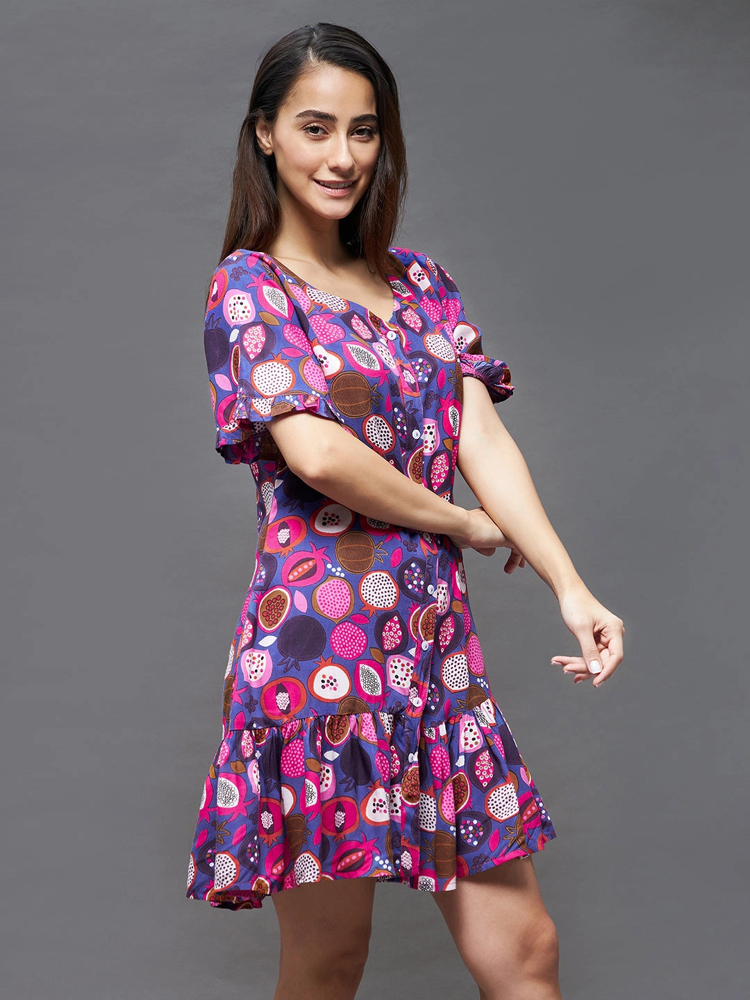 Tailored Comfort Urban Drape Women's Purple V Neck Short Sleeve Printed Ruffled Hem Knee-Long Shift Dress