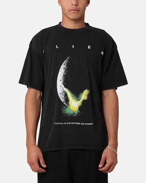 CompressionFit Breathable Construction Goat Crew Alien Classic Vintage T-Shirt Black Acidwash