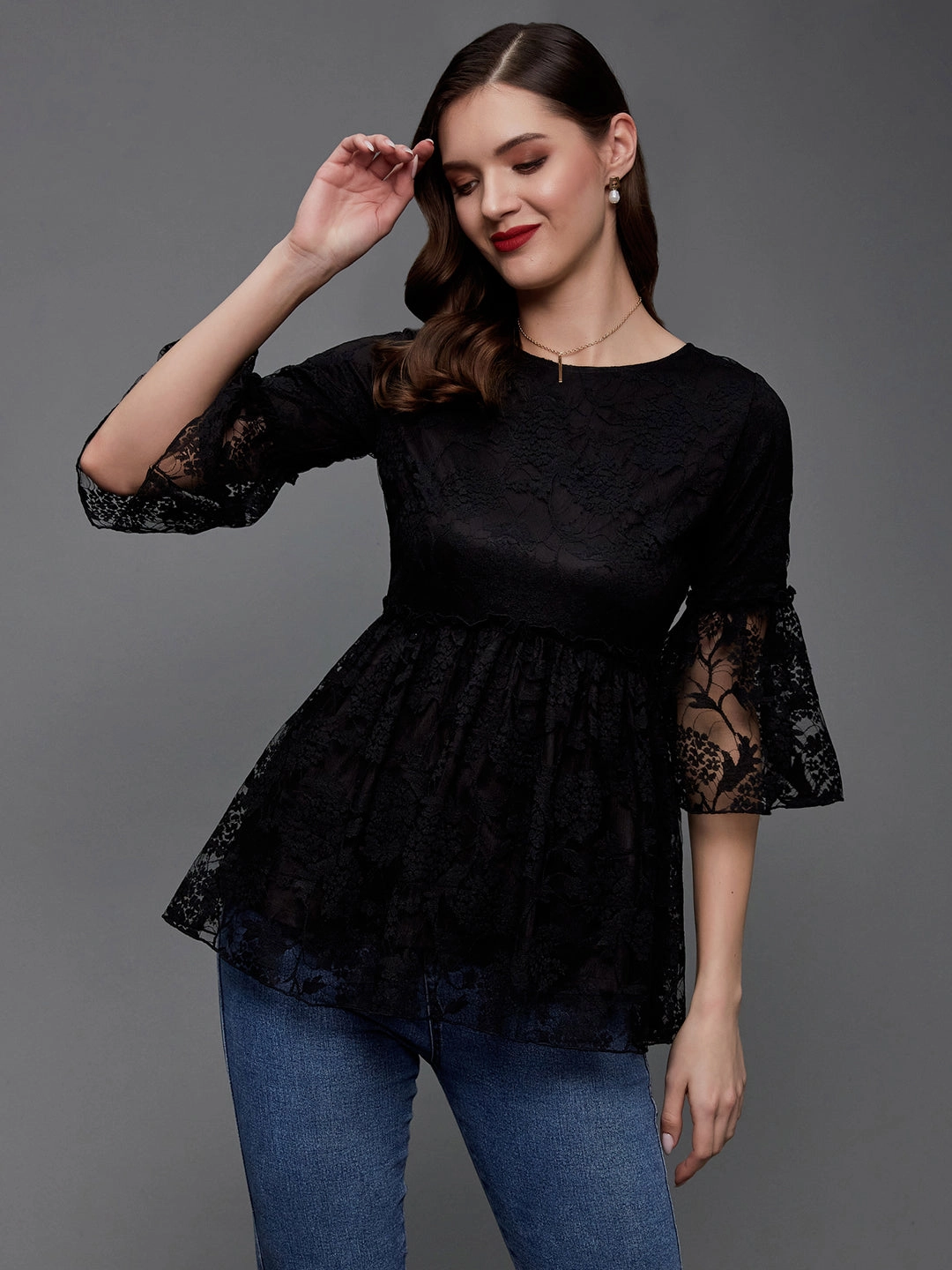 Adjustable Cuff System Women's Black Relaxed Fit Regular Lace Top