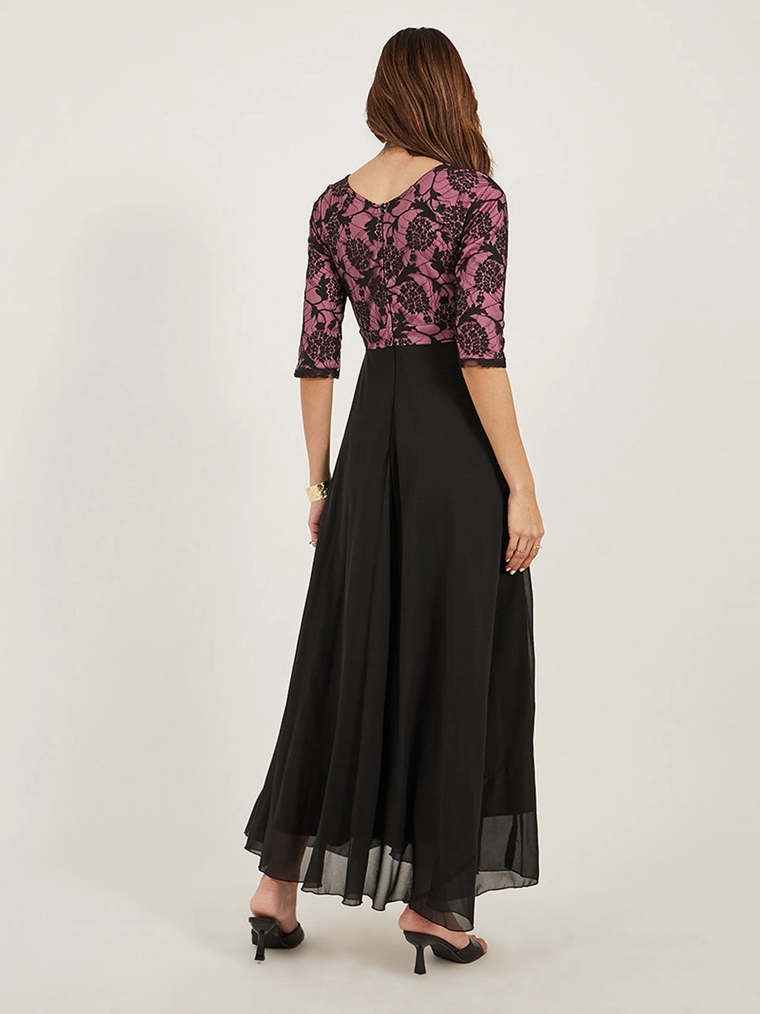 Versatile Fit Cozy Energy Women's Black And Lavender Sweet heart neck 3/4 Sleeve Self Design Fit & Flare Maxi Dress