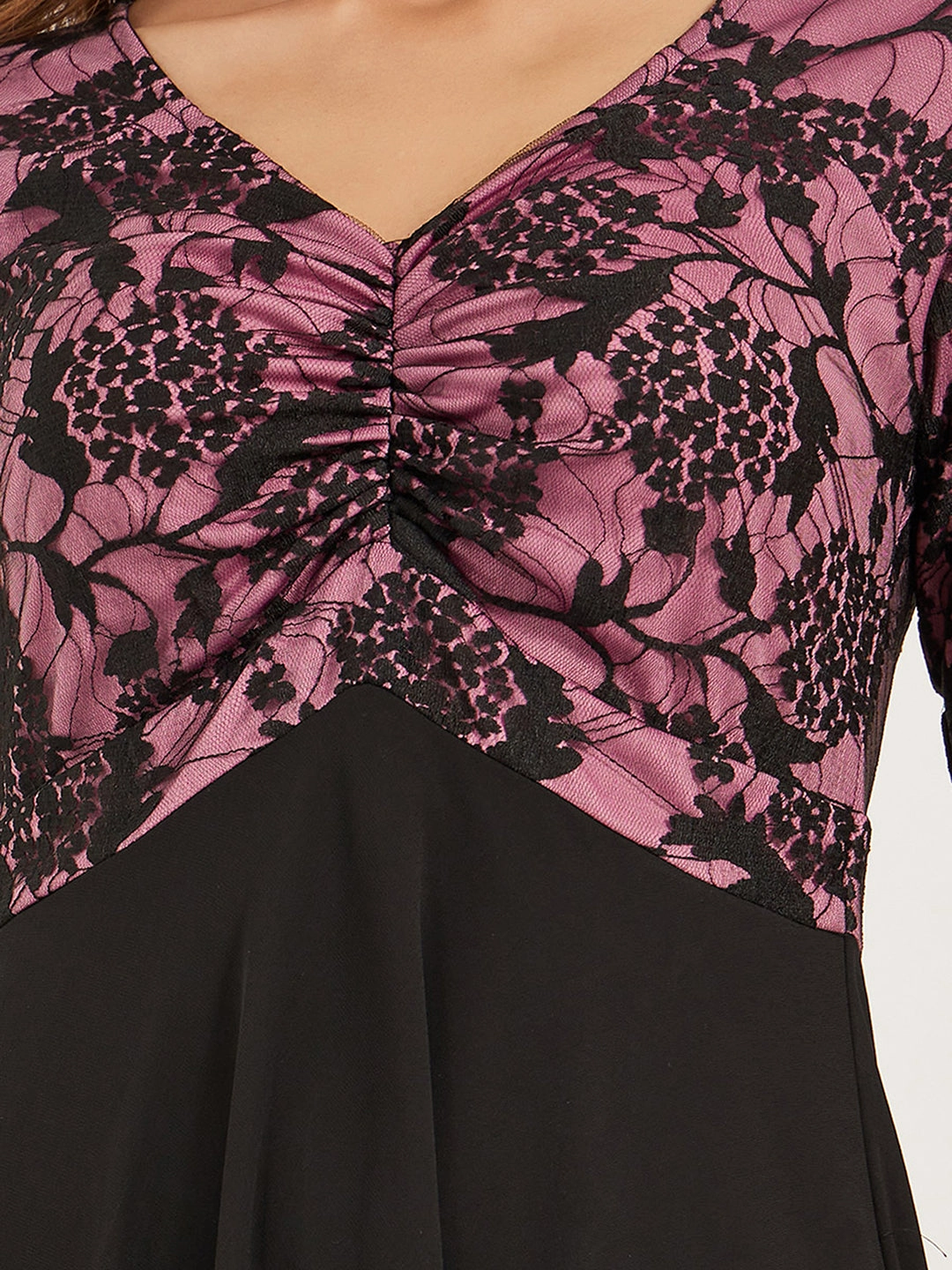 Soft and Light Women's Black And Lavender Sweet heart neck 3/4 Sleeve Self Design Fit & Flare Maxi Dress