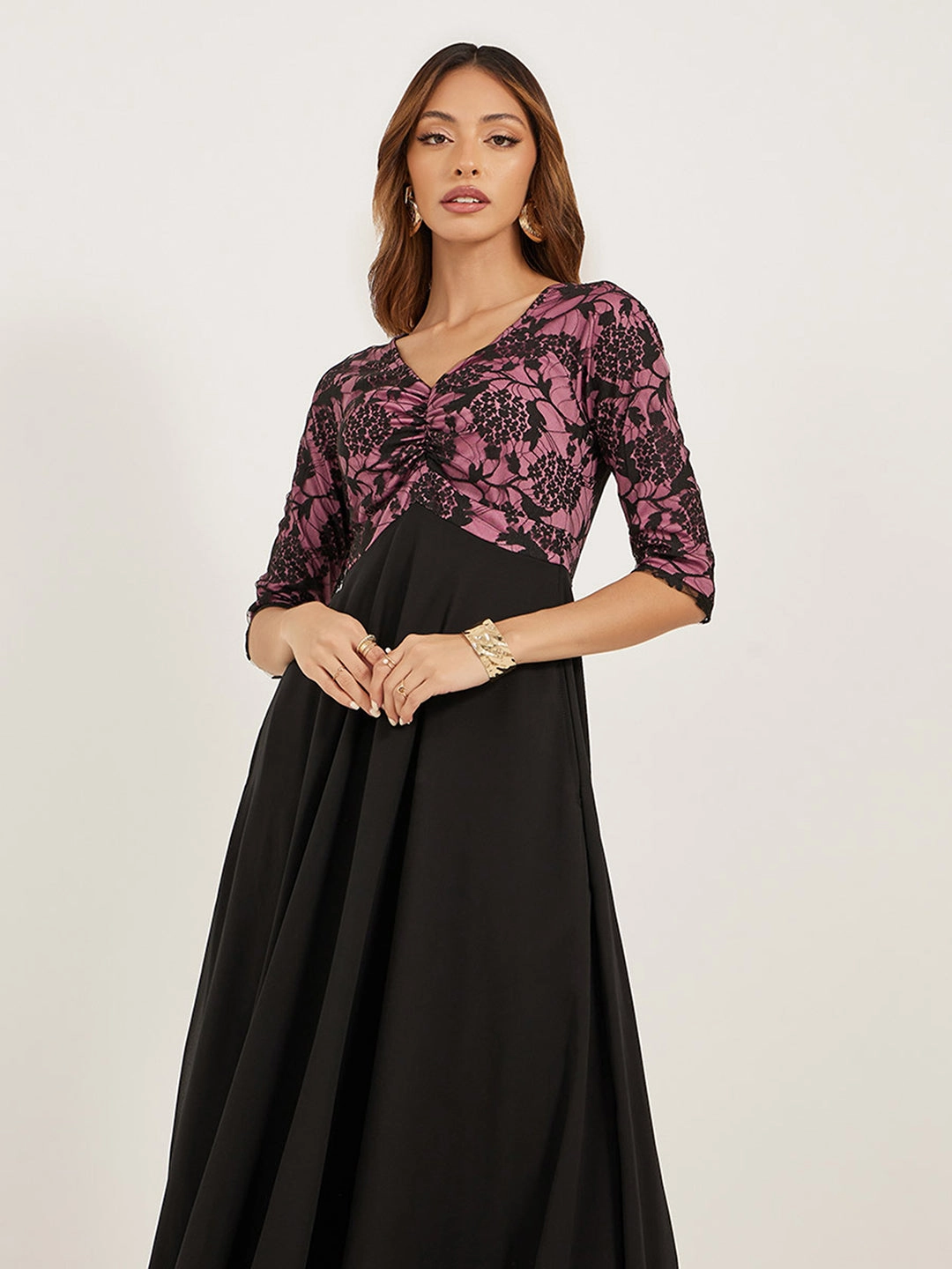 FadeResistantColor Women's Black And Lavender Sweet heart neck 3/4 Sleeve Self Design Fit & Flare Maxi Dress