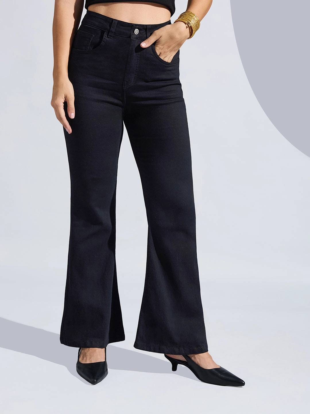 Women's Black Bootcut High-Rise Stretchable Denim Jeans Traveler Gear Luxury Weekend Getaway Minimalist Breathable