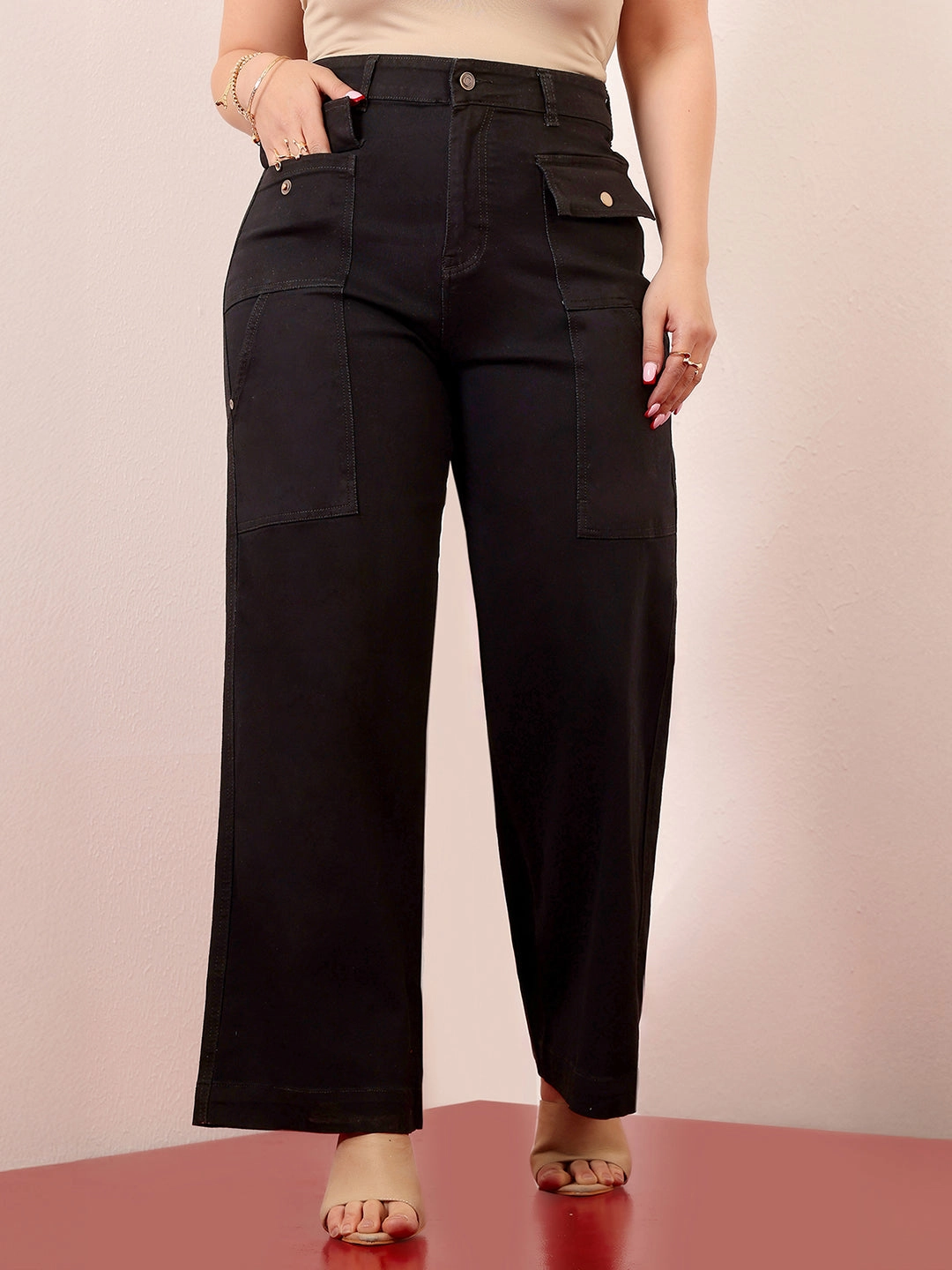 Softened Fabric Relaxed Taper Women's Black Flared High-Rise Regular Stretchable Denim Jeans