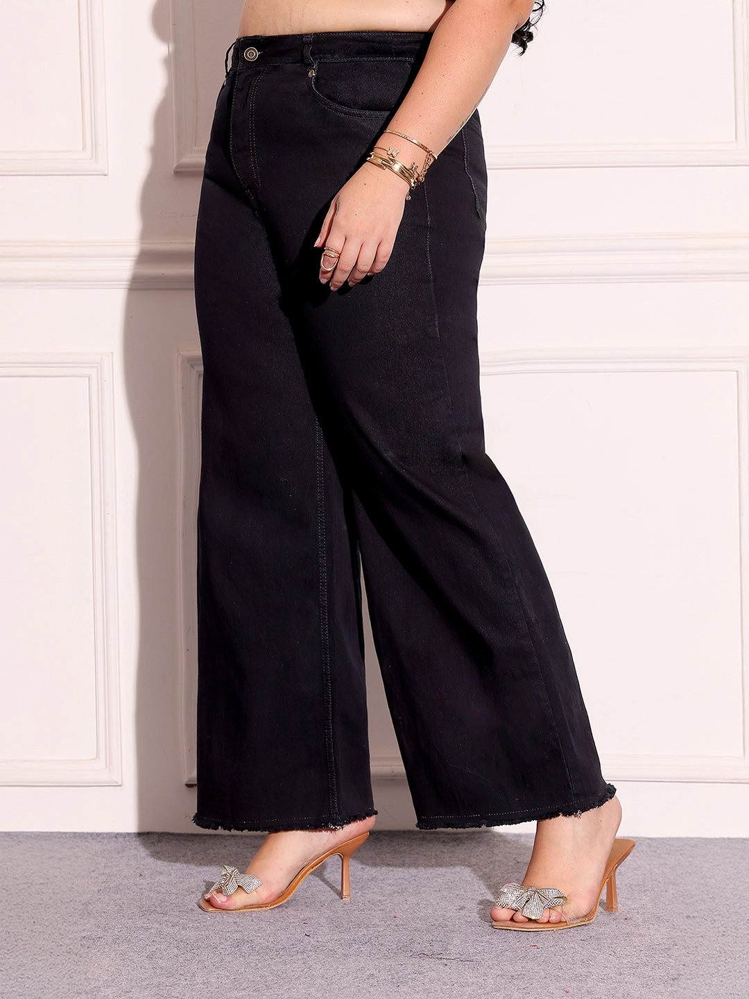 Raw Hem Design Women's Black High-Rise Stretchable Wide-Leg Denim Jeans