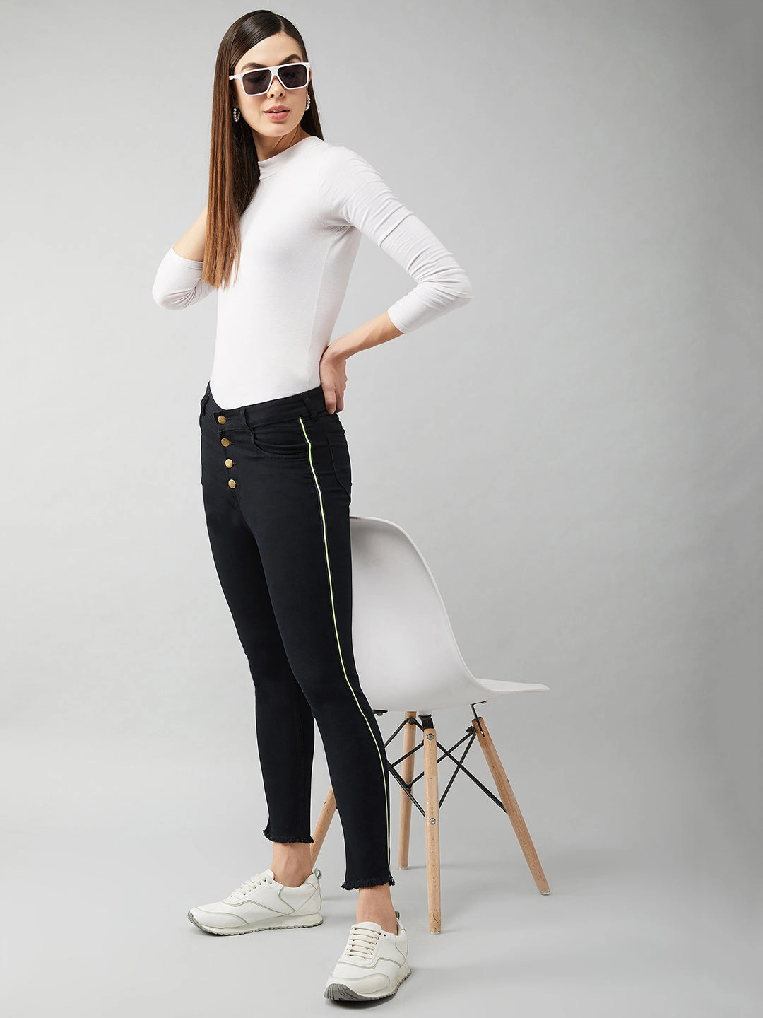 Youth Style Weekend Style Rainy Day Women's Black Skinny-Fit High-Rise Cropped Stretchable Denim Jeans