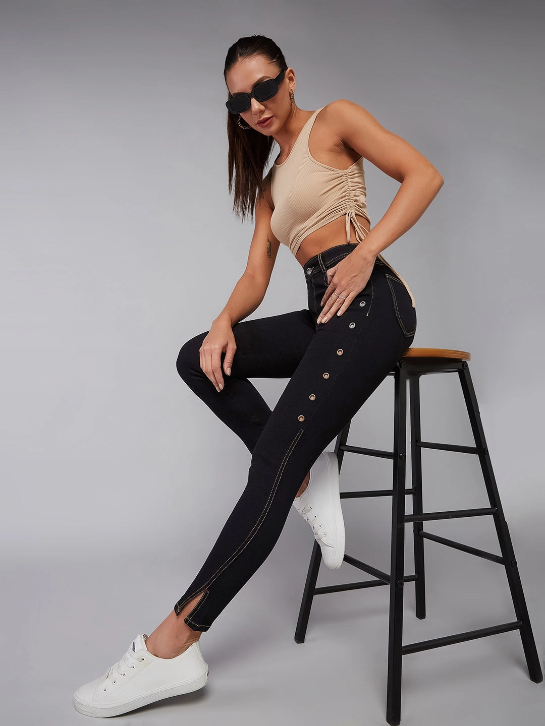 Women's Black Skinny High-Rise Side-Slit Solid Eyelet Embellished Cropped-Length Stretchable Denim Jeans Street Cool