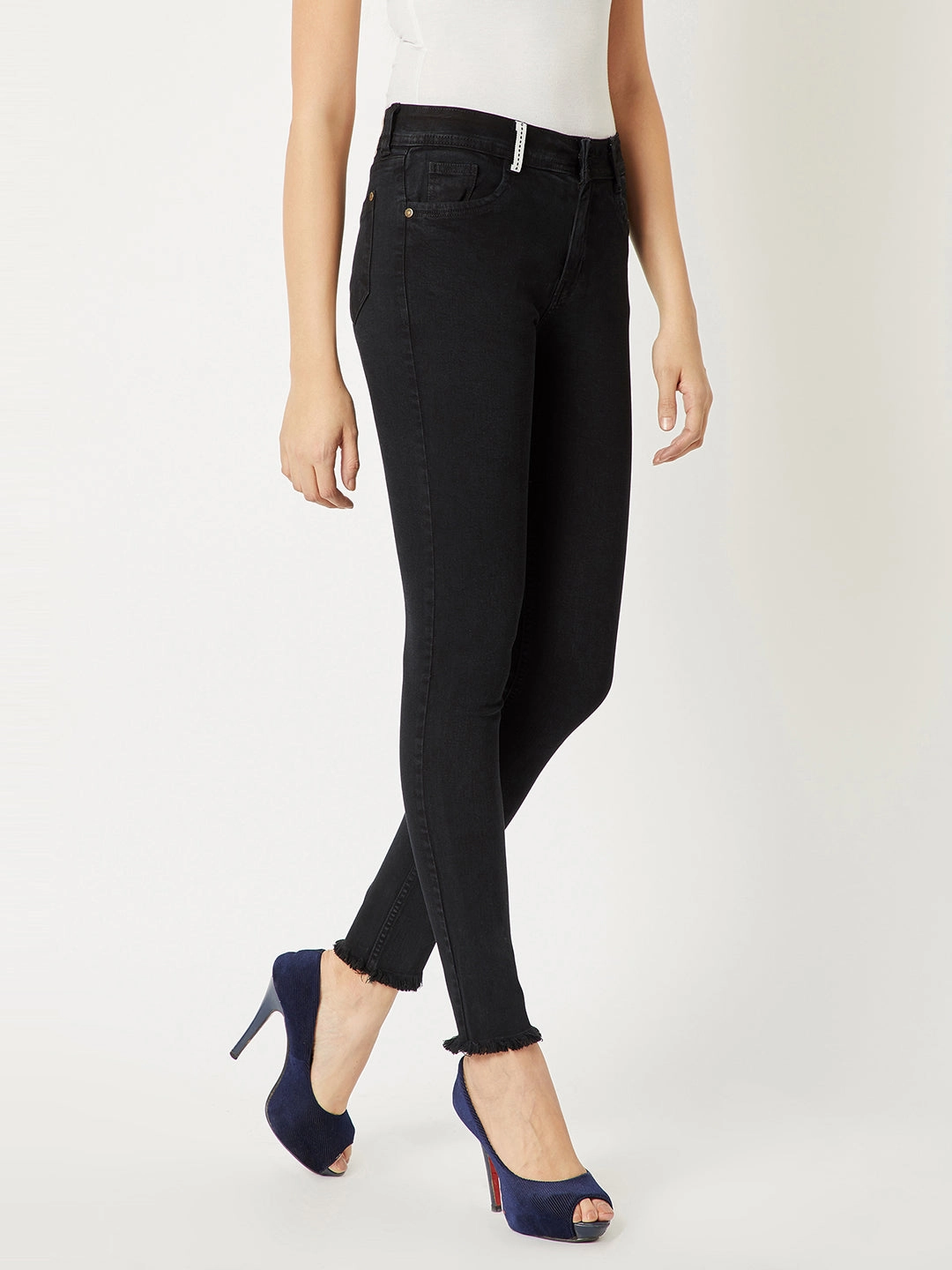 Sunny Vibes Vibrant Relaxed Style Women's Black Slim-Fit High-Rise Twill Tape Detailing Stretchable Denim Jeans